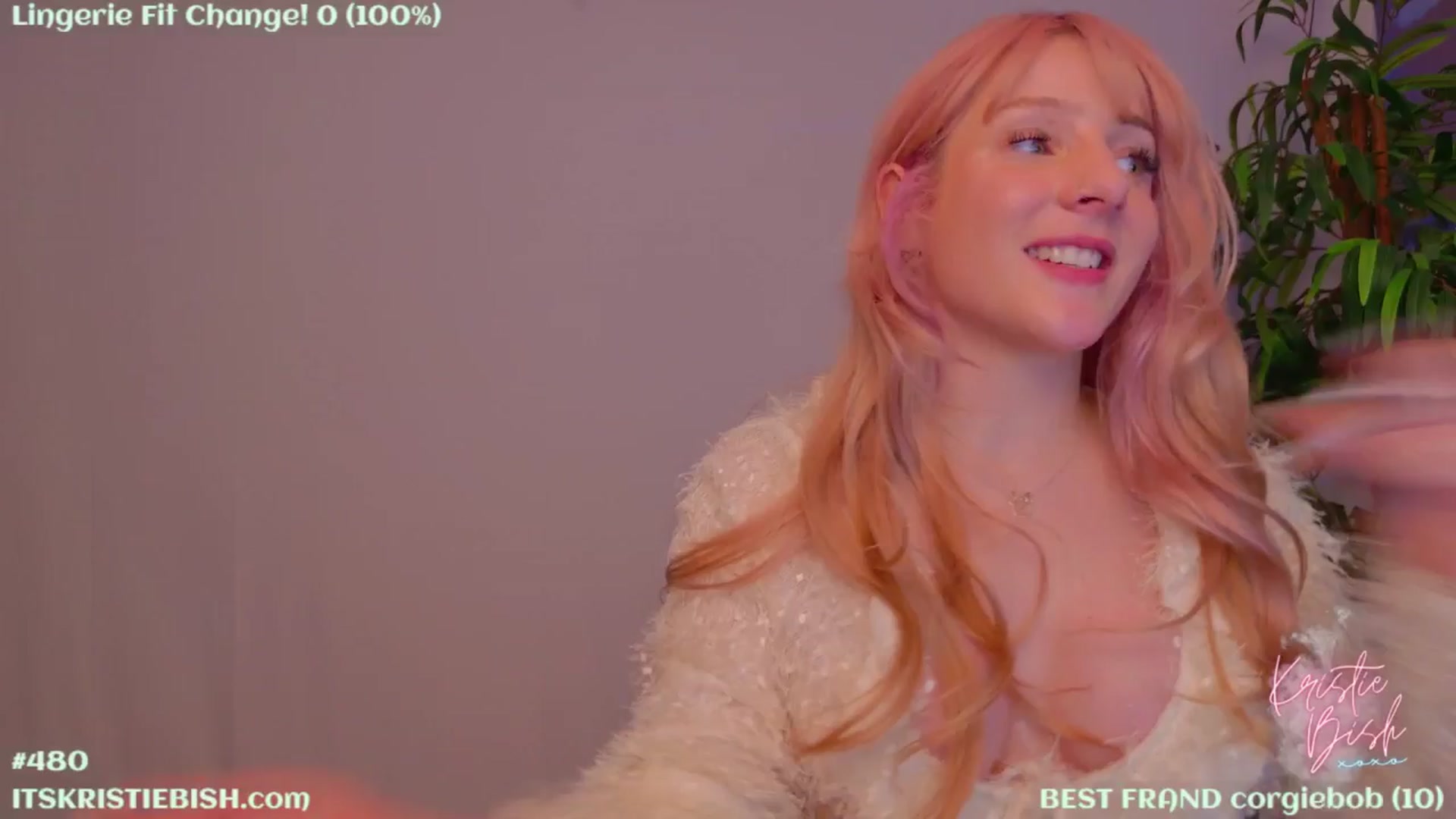 Gallery image thumbnail from KristieBish's myfreecams stream on, 07/19/2024, 05:17 image 1 of 20