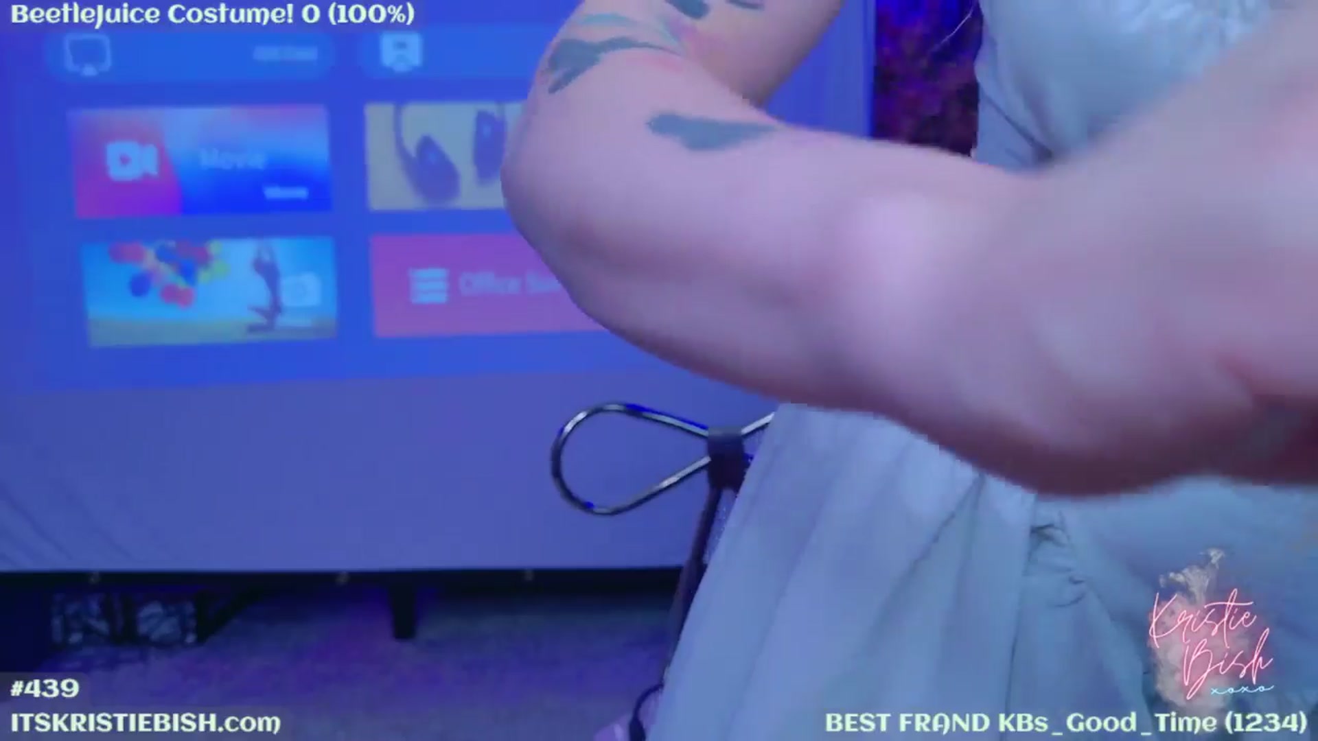 Gallery image thumbnail from KristieBish's myfreecams stream on, 08/10/2024, 04:11 image 15 of 20