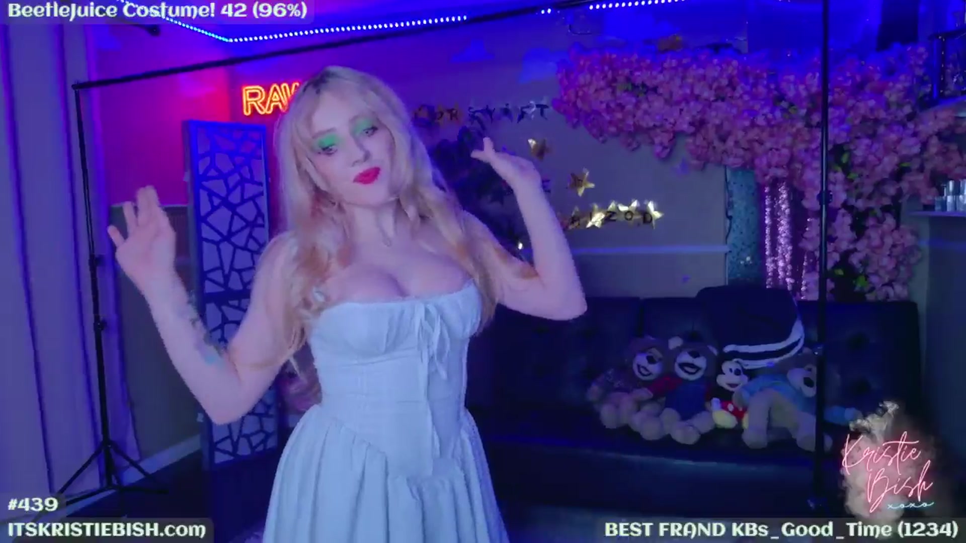 Gallery image thumbnail from KristieBish's myfreecams stream on, 08/10/2024, 04:11 image 4 of 20