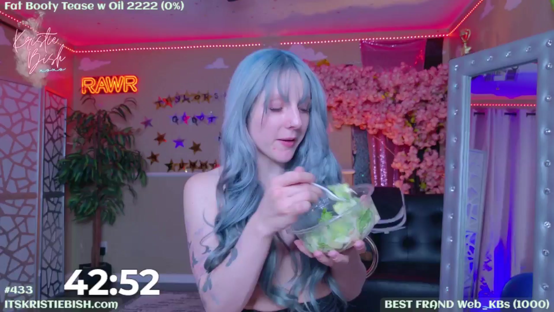 Gallery image thumbnail from KristieBish's myfreecams stream on, 08/16/2024, 04:44 image 4 of 20