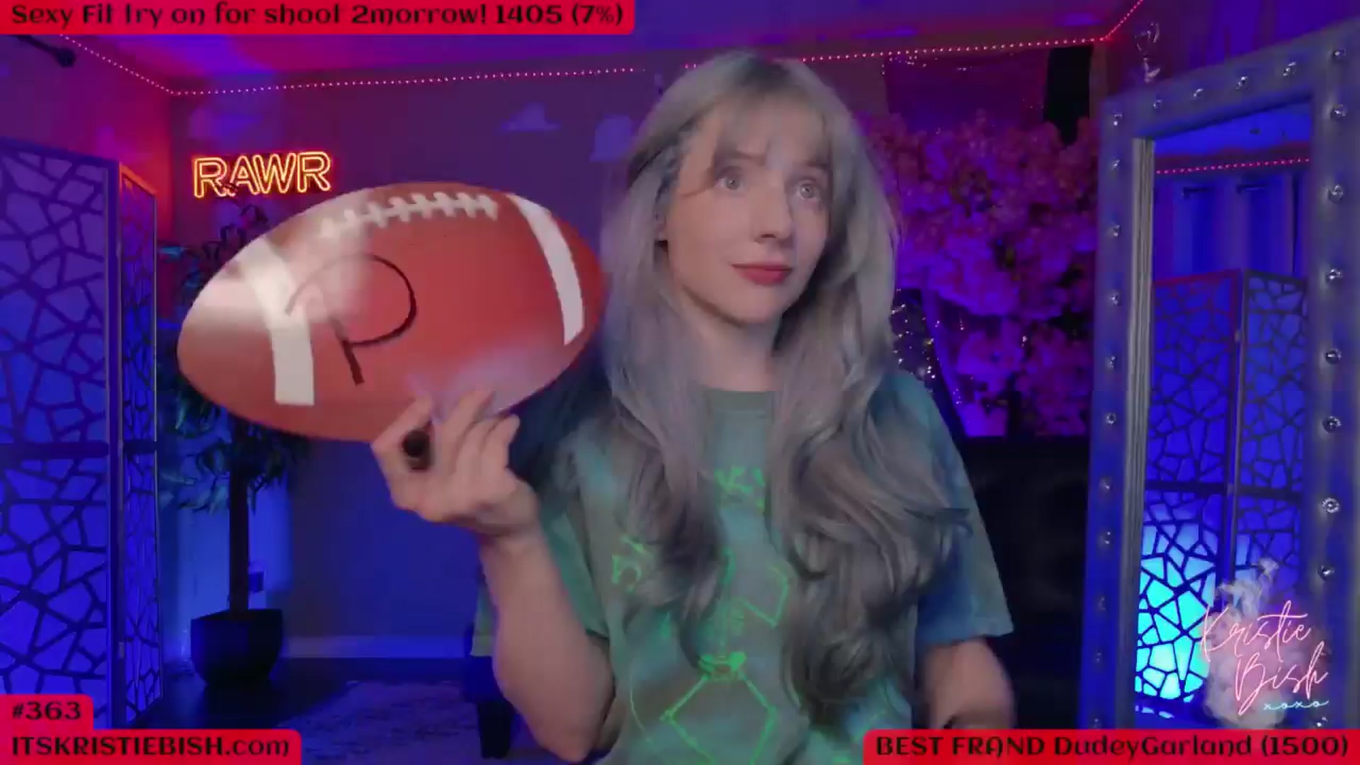 Gallery image thumbnail from KristieBish's myfreecams stream on, 09/02/2024, 03:52 image 4 of 20