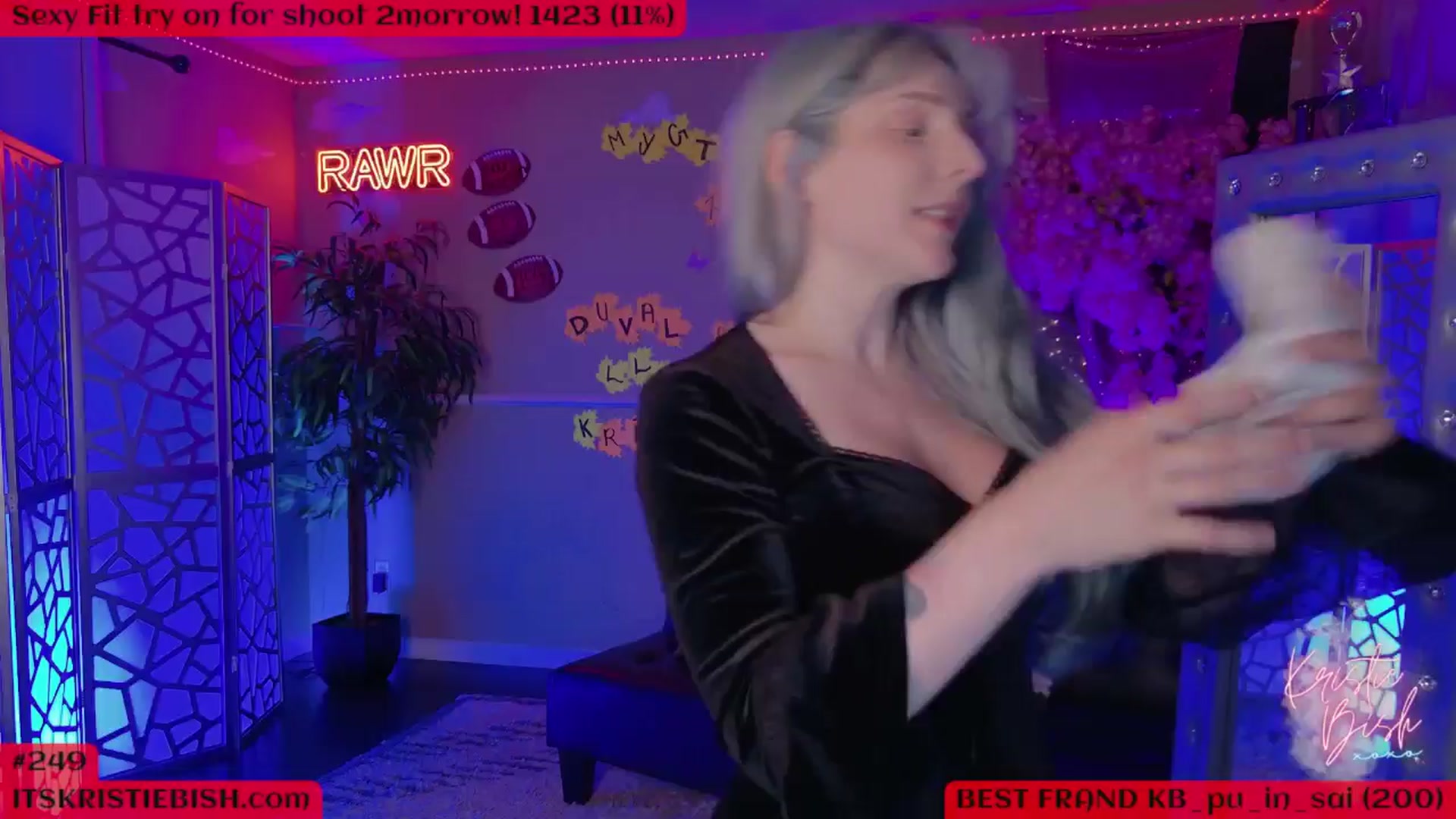 Gallery image thumbnail from KristieBish's myfreecams stream on, 09/02/2024, 06:00 image 3 of 20