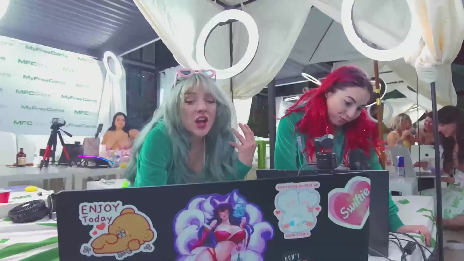 Gallery image thumbnail from KristieBish's myfreecams stream on, 09/25/2024, 06:40 image 5 of 20