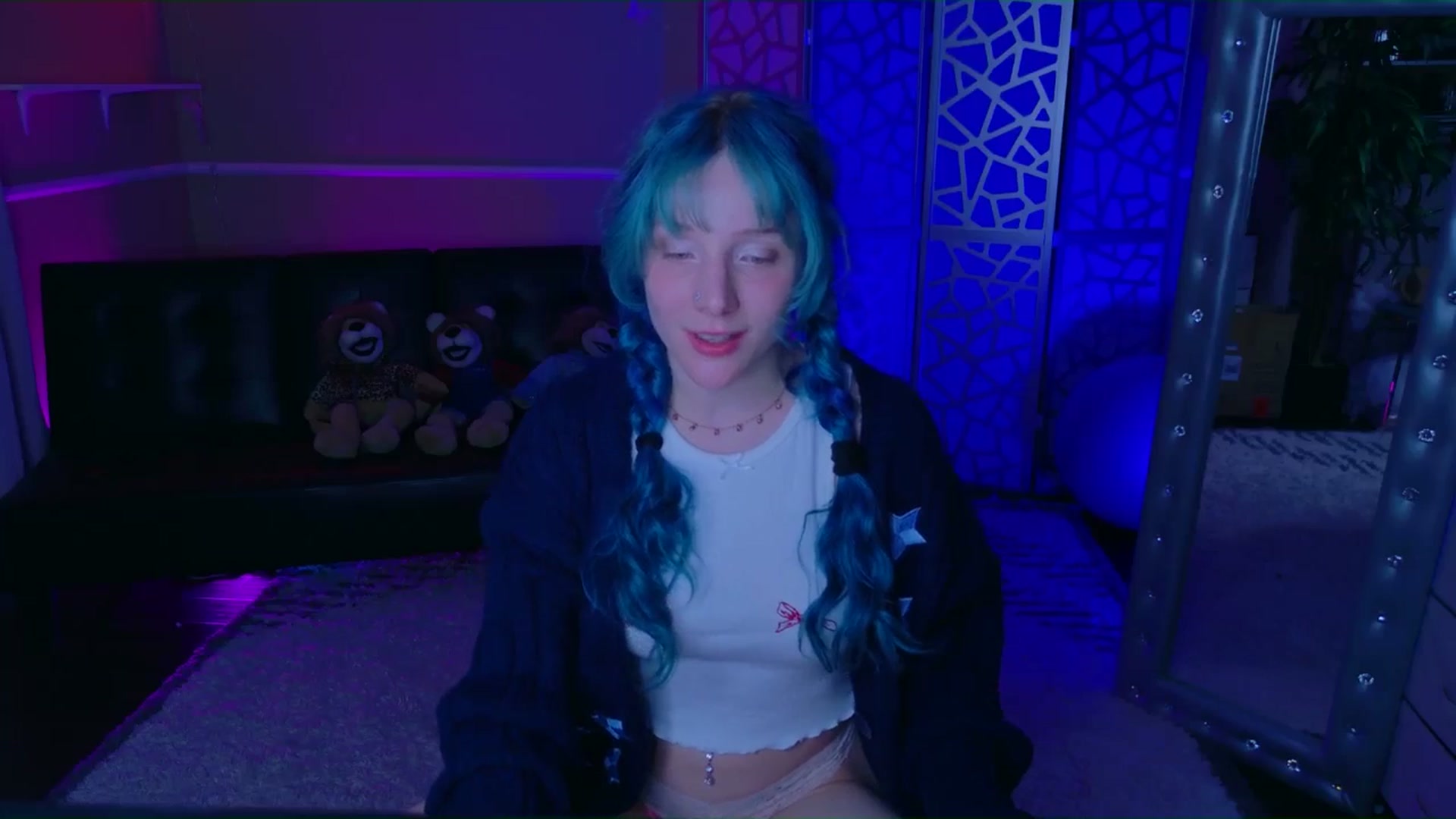 Gallery image thumbnail from KristieBish's myfreecams stream on, 11/27/2024, 06:44 image 4 of 20