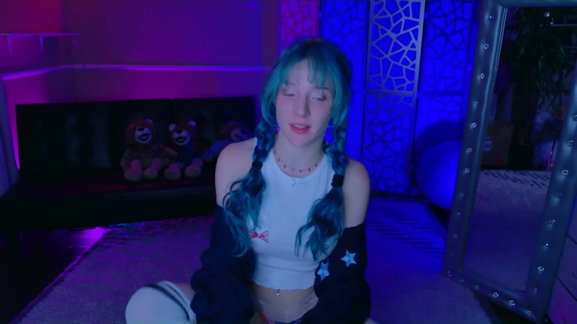 Gallery image thumbnail from KristieBish's myfreecams stream on, 11/27/2024, 06:44 image 1 of 20