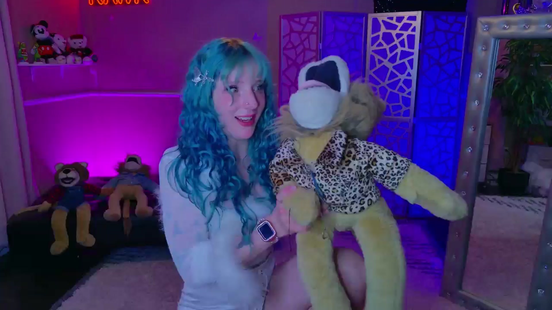 Gallery image thumbnail from KristieBish's myfreecams stream on, 12/03/2024, 06:13 image 13 of 20