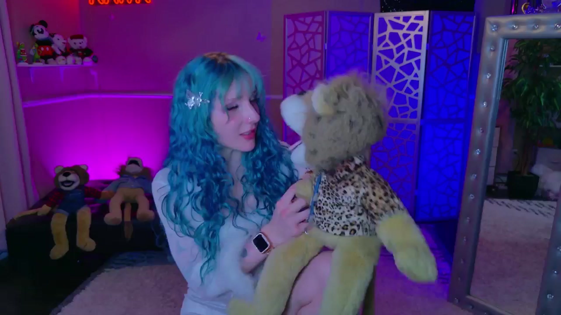 Gallery image thumbnail from KristieBish's myfreecams stream on, 12/03/2024, 06:13 image 14 of 20
