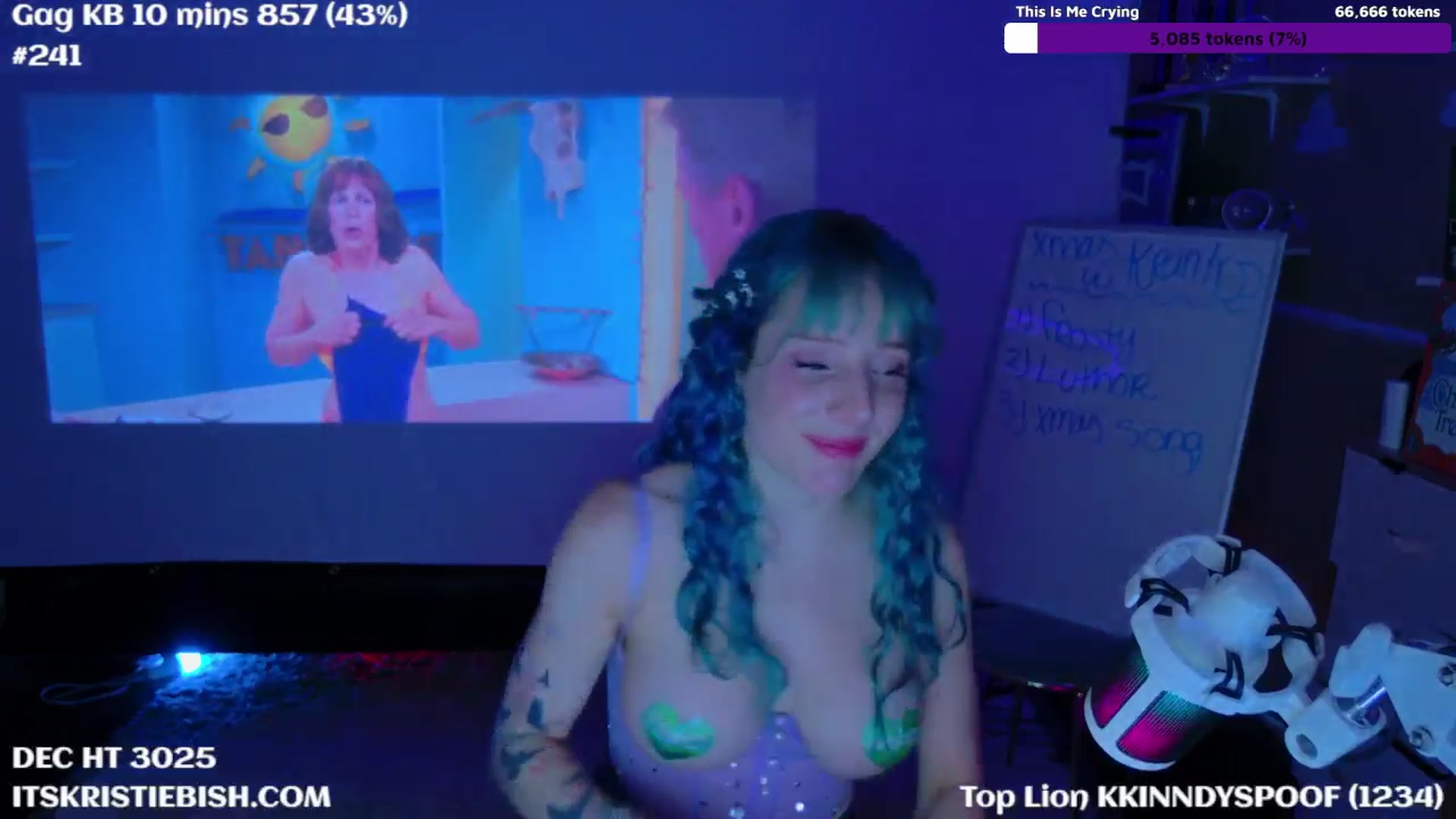Gallery image thumbnail from KristieBish's myfreecams stream on, 12/06/2024, 06:32 image 10 of 20