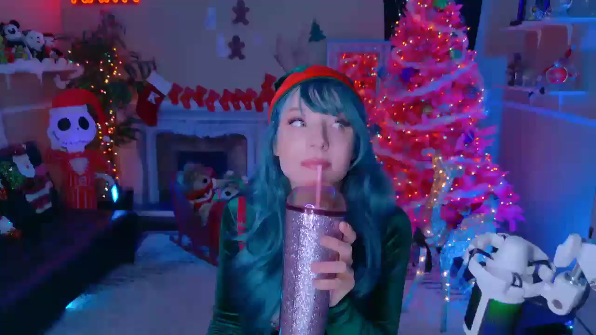 Gallery image thumbnail from KristieBish's myfreecams stream on, 12/17/2024, 05:59 image 6 of 20