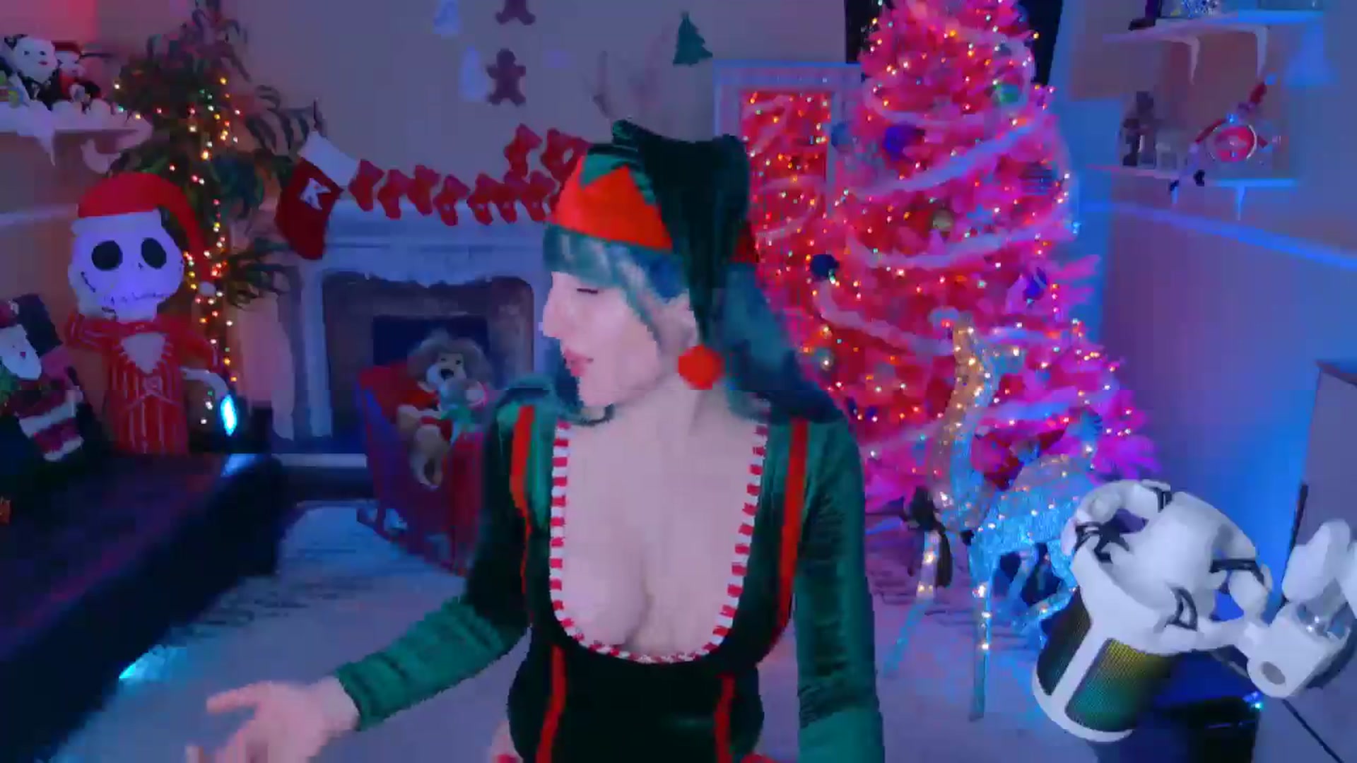 Gallery image thumbnail from KristieBish's myfreecams stream on, 12/17/2024, 06:27 image 15 of 20