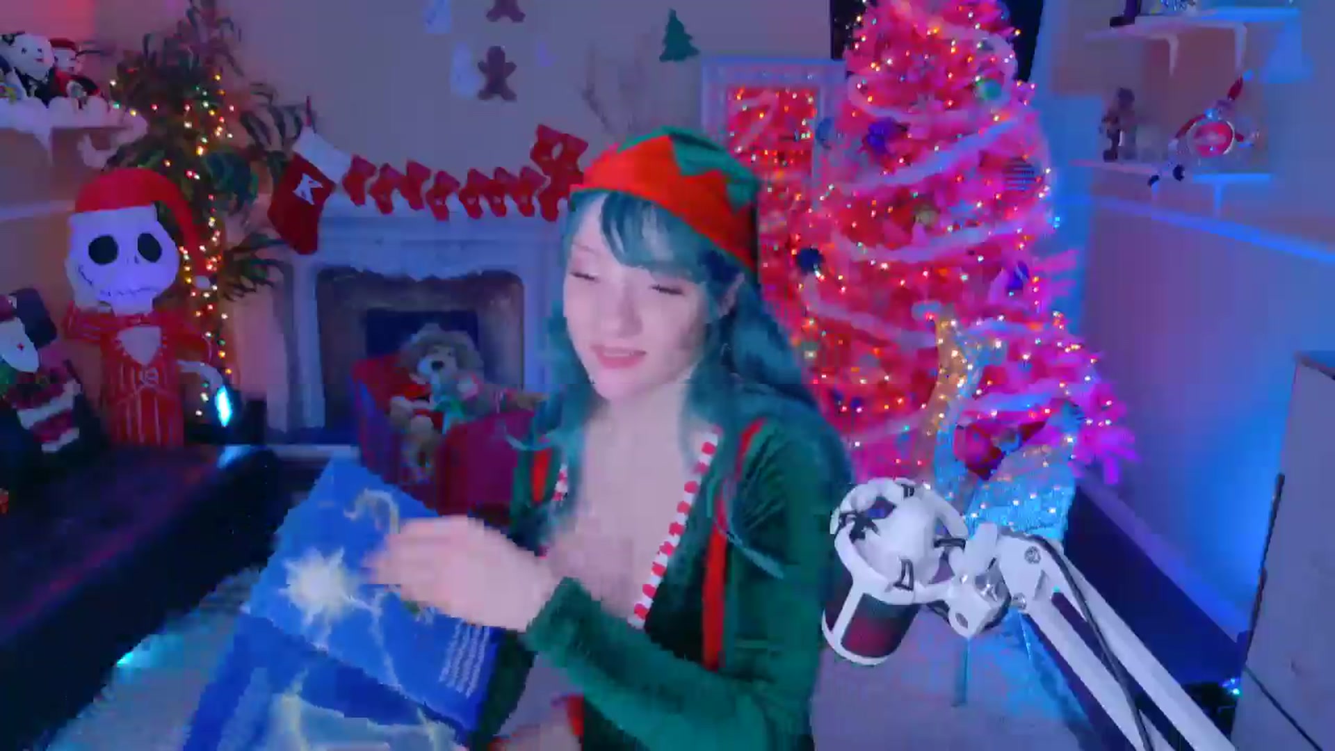 Gallery image thumbnail from KristieBish's myfreecams stream on, 12/17/2024, 06:27 image 3 of 20