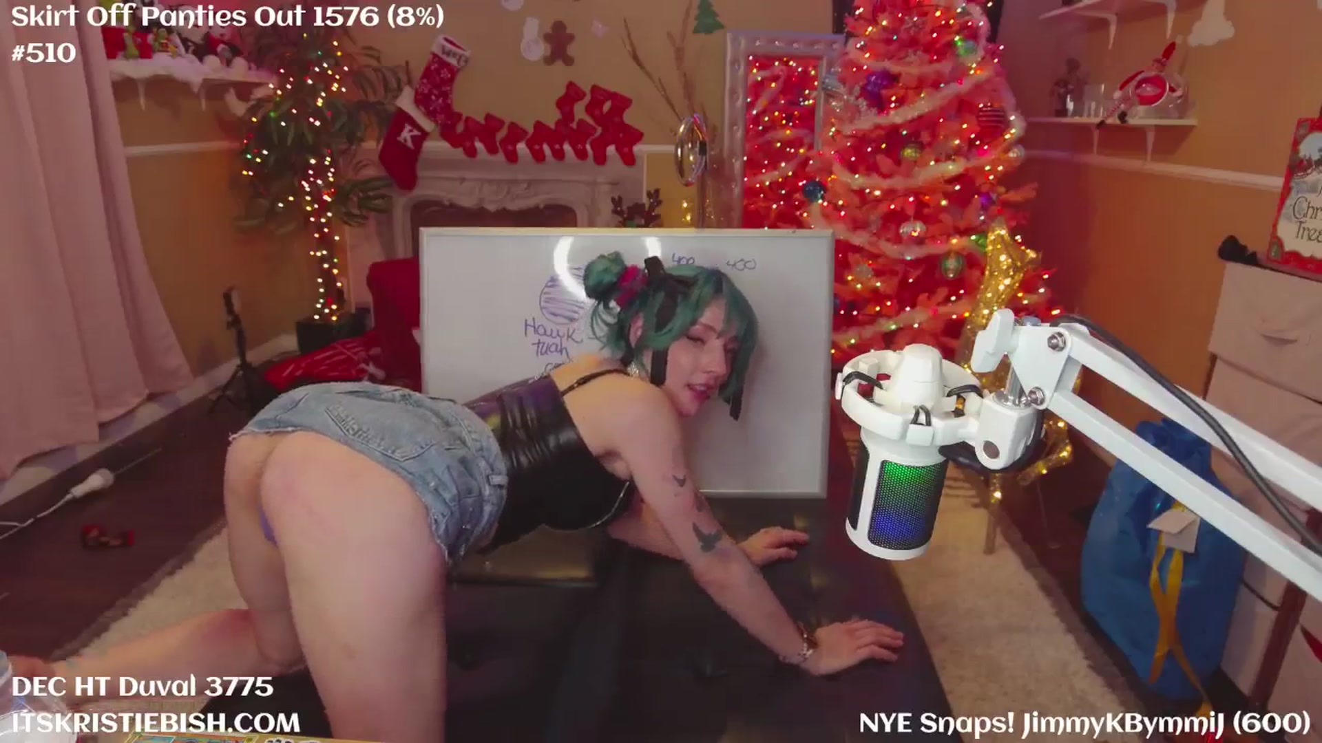 Gallery image thumbnail from KristieBish's myfreecams stream on, 12/31/2024, 05:39 image 14 of 20