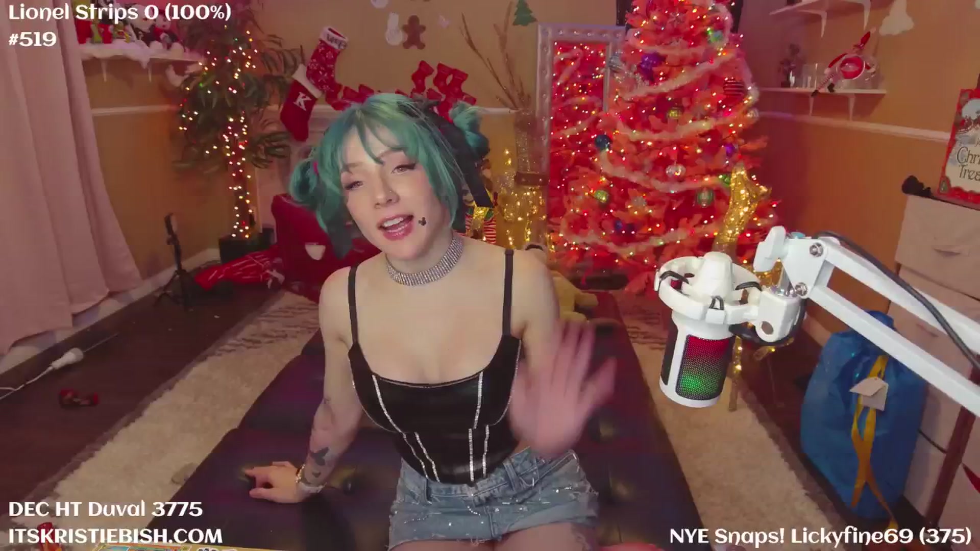 Gallery image thumbnail from KristieBish's myfreecams stream on, 12/31/2024, 05:39 image 7 of 20