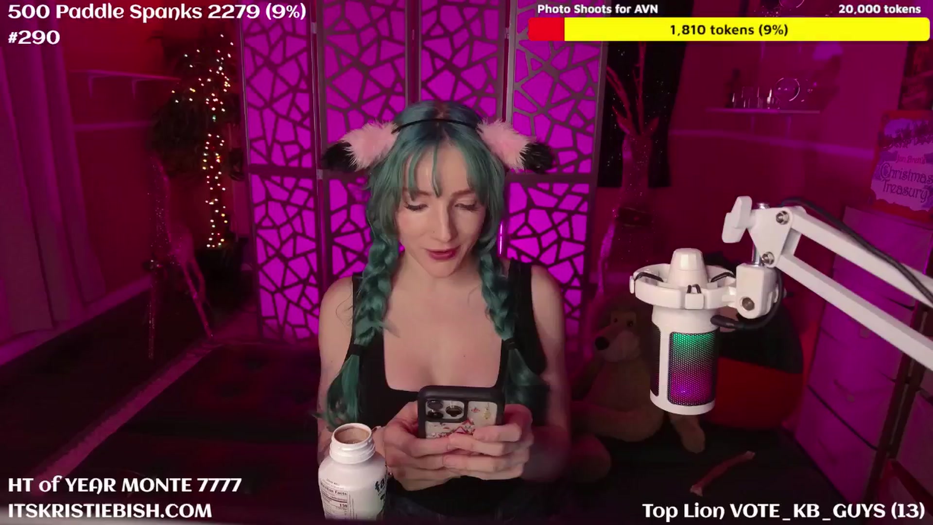 Gallery image thumbnail from KristieBish's myfreecams stream on, 01/07/2025, 04:41 image 12 of 20