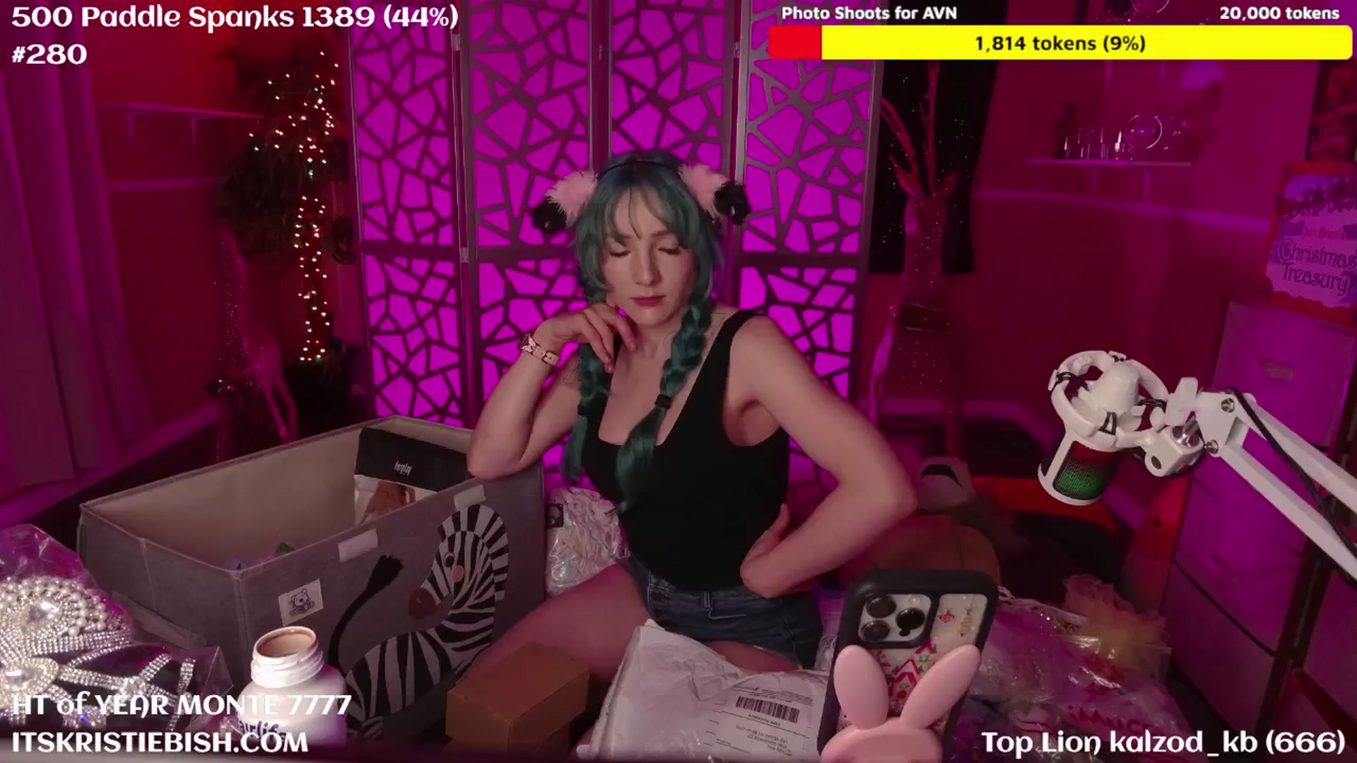 Gallery image thumbnail from KristieBish's myfreecams stream on, 01/07/2025, 05:19 image 6 of 20