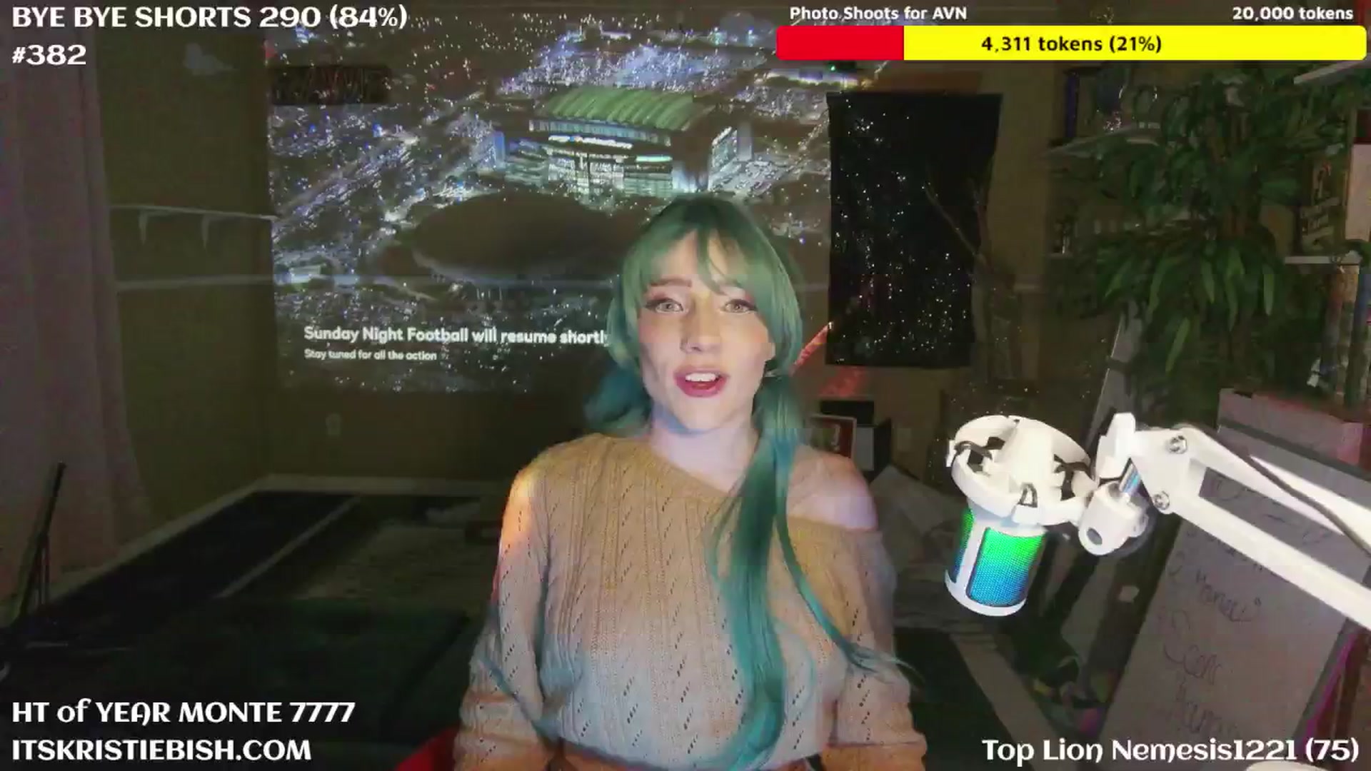 Gallery image thumbnail from KristieBish's myfreecams stream on, 01/13/2025, 02:47 image 8 of 20