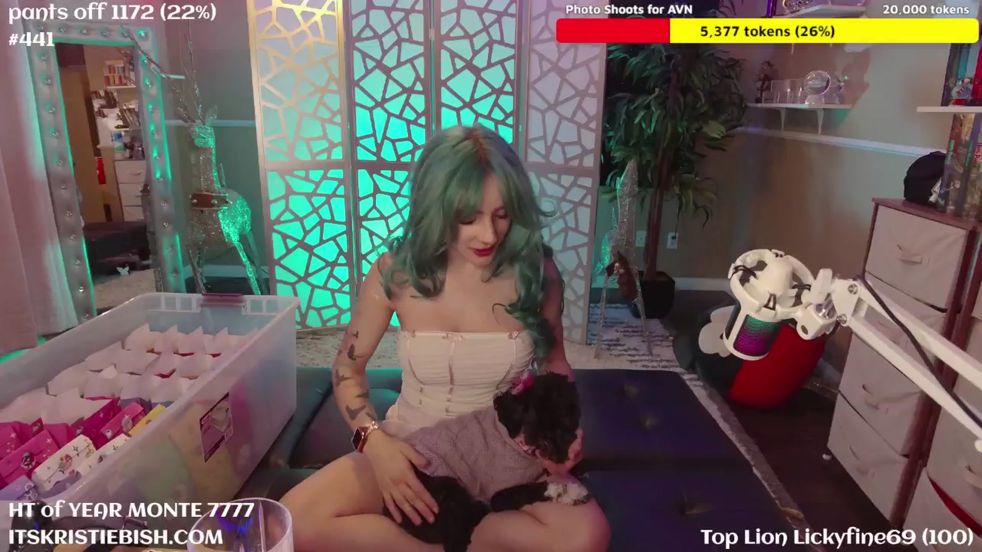 Gallery image thumbnail from KristieBish's myfreecams stream on, 01/17/2025, 06:50 image 2 of 20