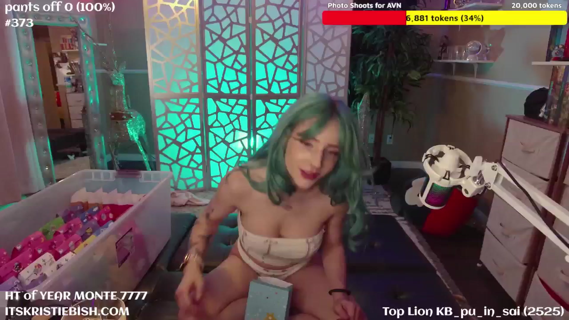 Gallery image thumbnail from KristieBish's myfreecams stream on, 01/17/2025, 06:50 image 6 of 20