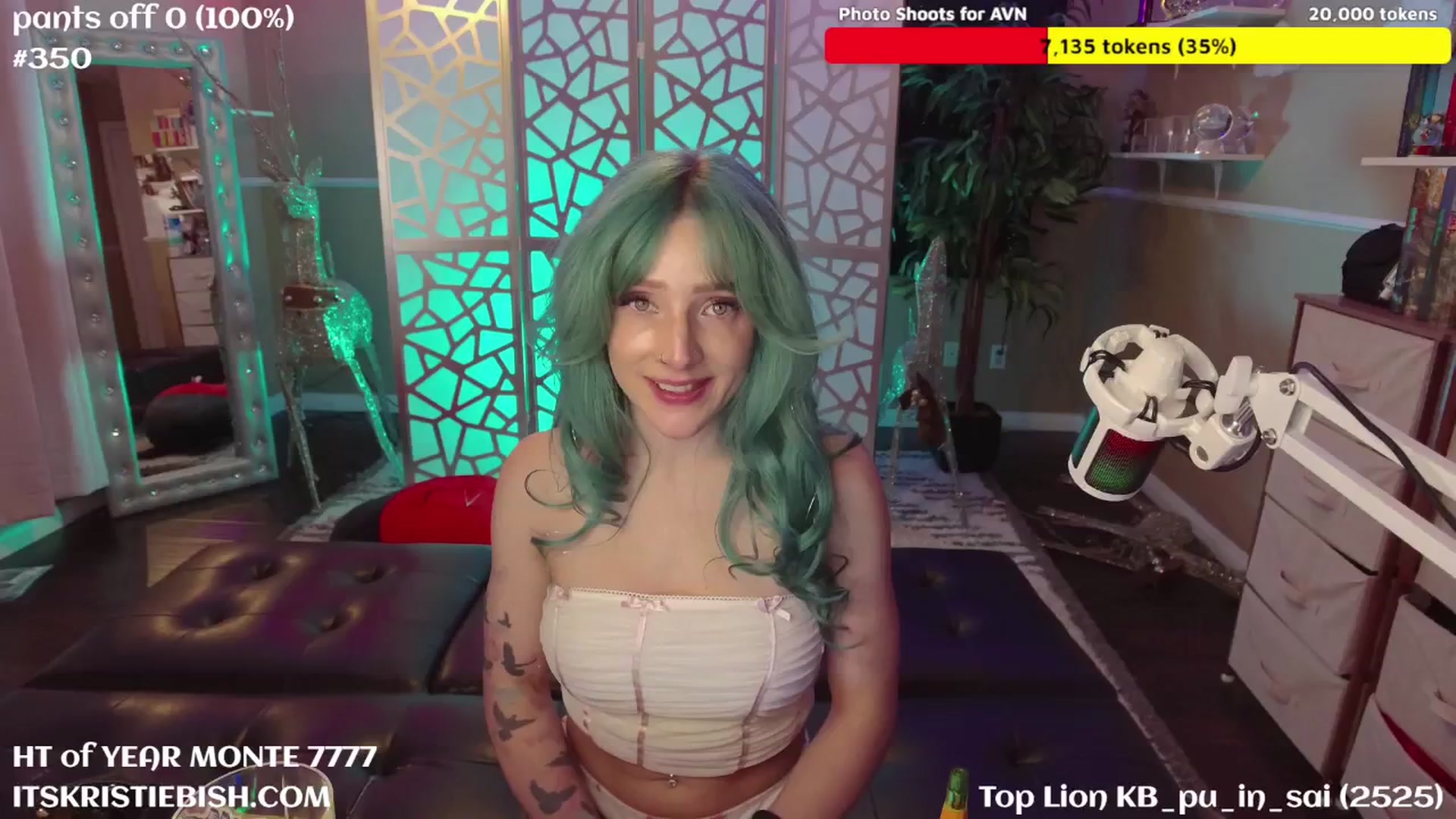 Gallery image thumbnail from KristieBish's myfreecams stream on, 01/17/2025, 06:50 image 16 of 20