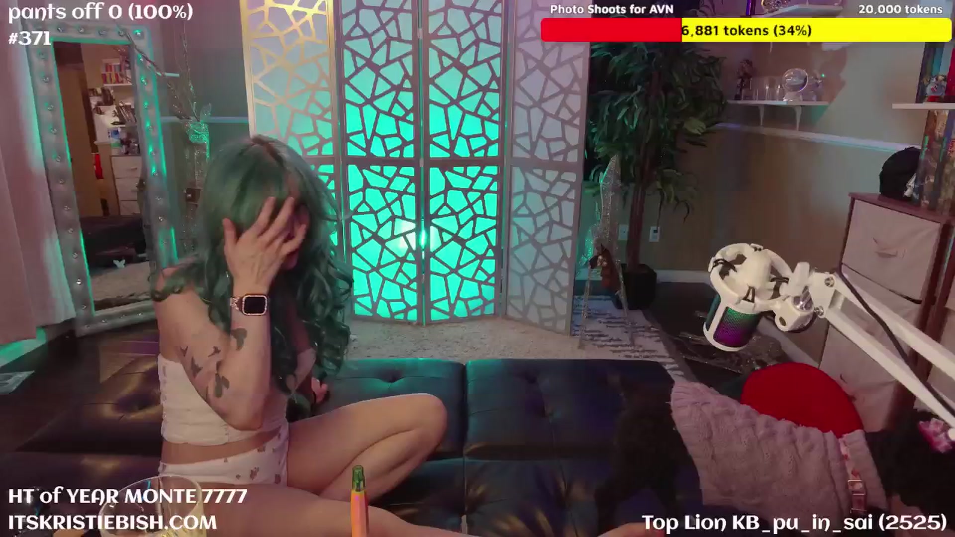 Gallery image thumbnail from KristieBish's myfreecams stream on, 01/17/2025, 06:50 image 8 of 20