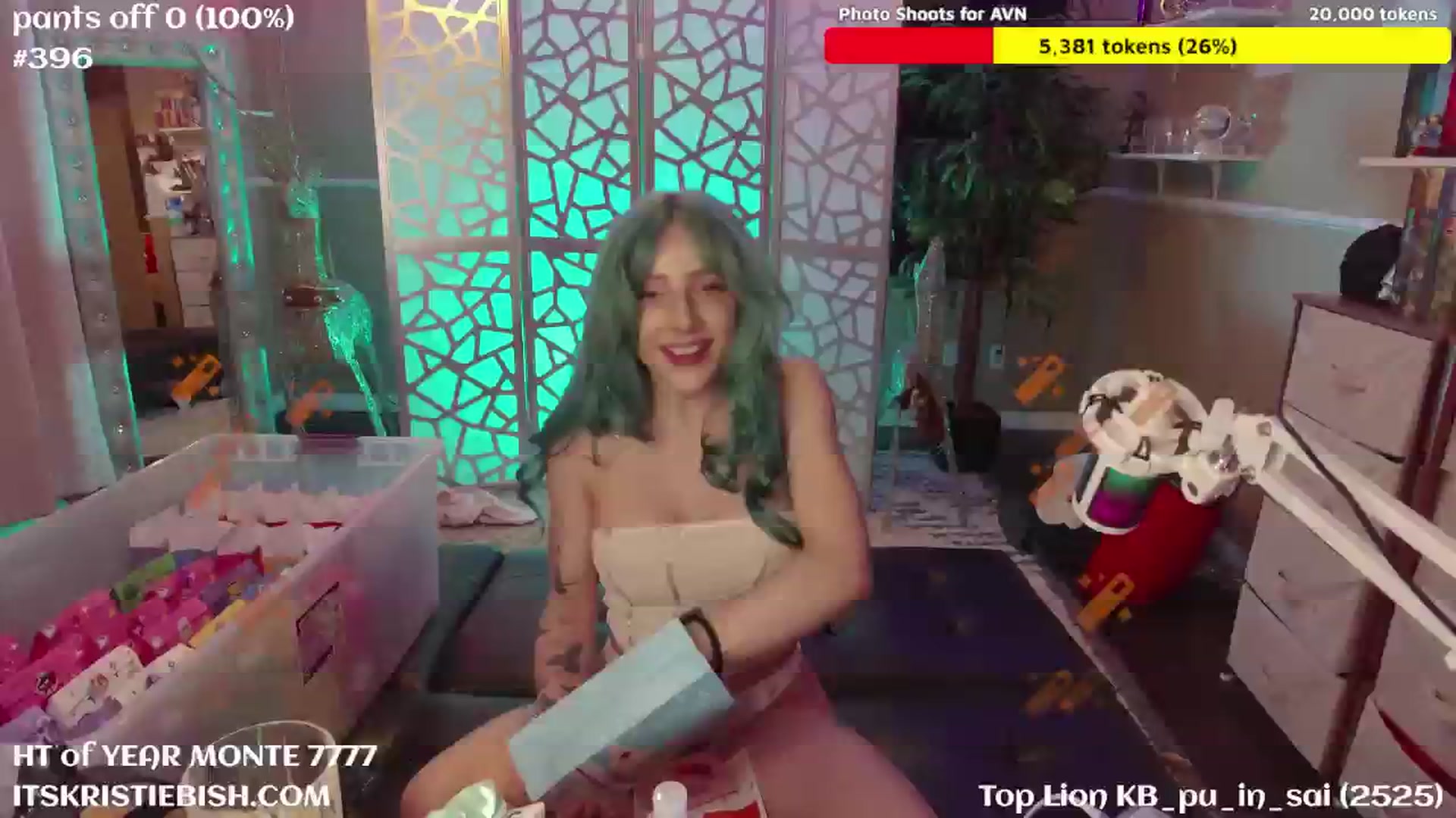 Gallery image thumbnail from KristieBish's myfreecams stream on, 01/17/2025, 06:50 image 4 of 20