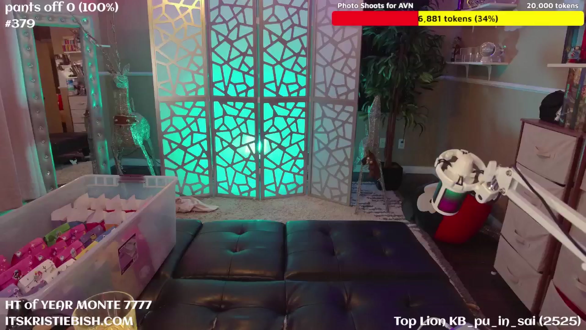 Gallery image thumbnail from KristieBish's myfreecams stream on, 01/17/2025, 06:50 image 5 of 20