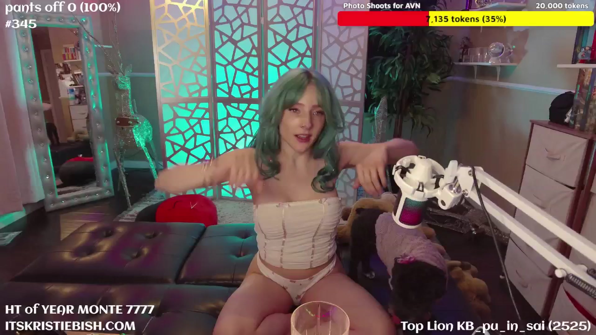 Gallery image thumbnail from KristieBish's myfreecams stream on, 01/17/2025, 07:27 image 15 of 20