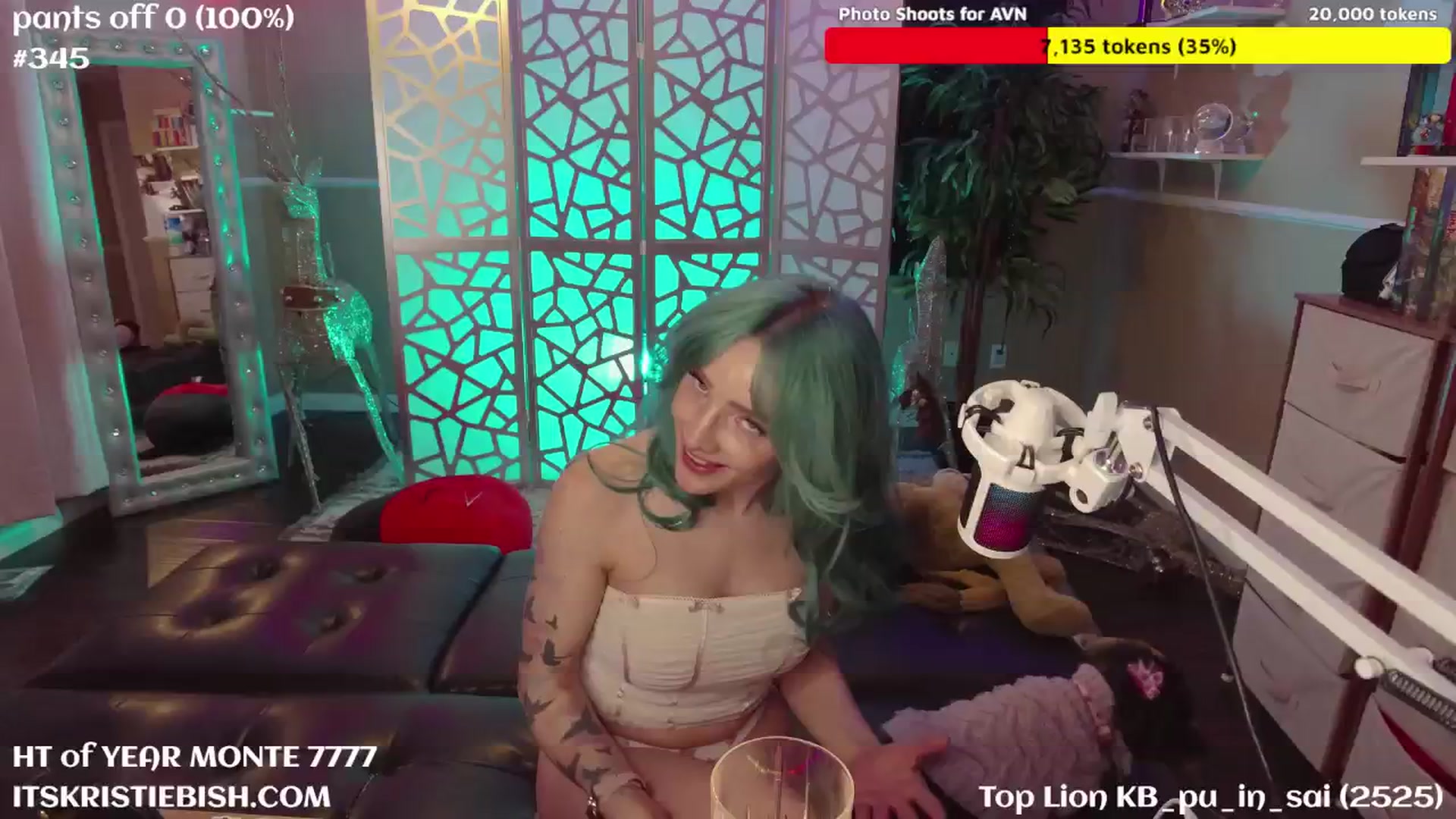 Gallery image thumbnail from KristieBish's myfreecams stream on, 01/17/2025, 07:27 image 10 of 20