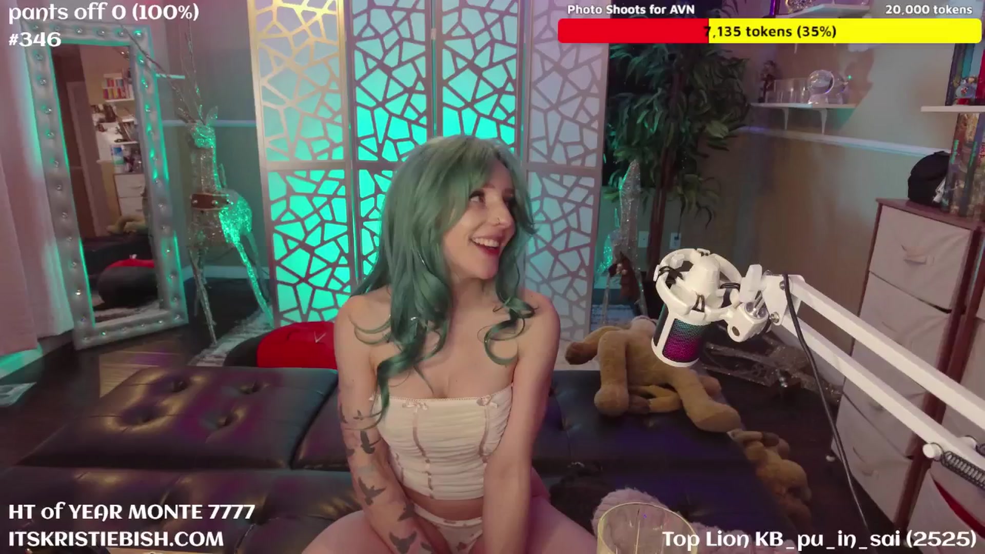 Gallery image thumbnail from KristieBish's myfreecams stream on, 01/17/2025, 07:27 image 5 of 20