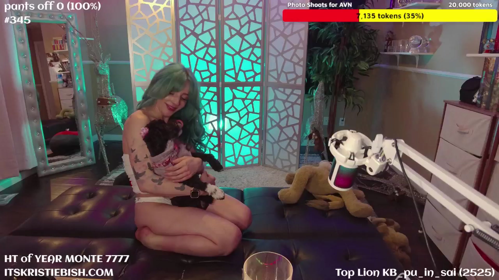 Gallery image thumbnail from KristieBish's myfreecams stream on, 01/17/2025, 07:27 image 11 of 20