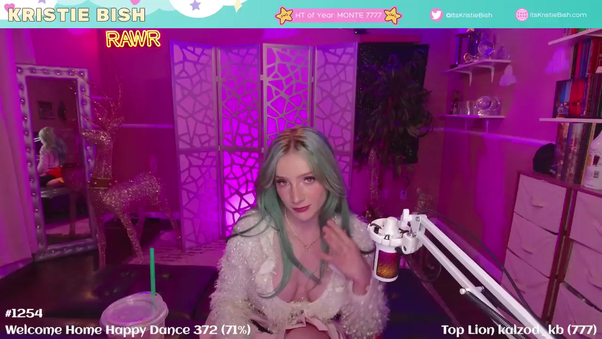 Gallery image thumbnail from KristieBish's myfreecams stream on, 02/13/2025, 06:30 image 8 of 20