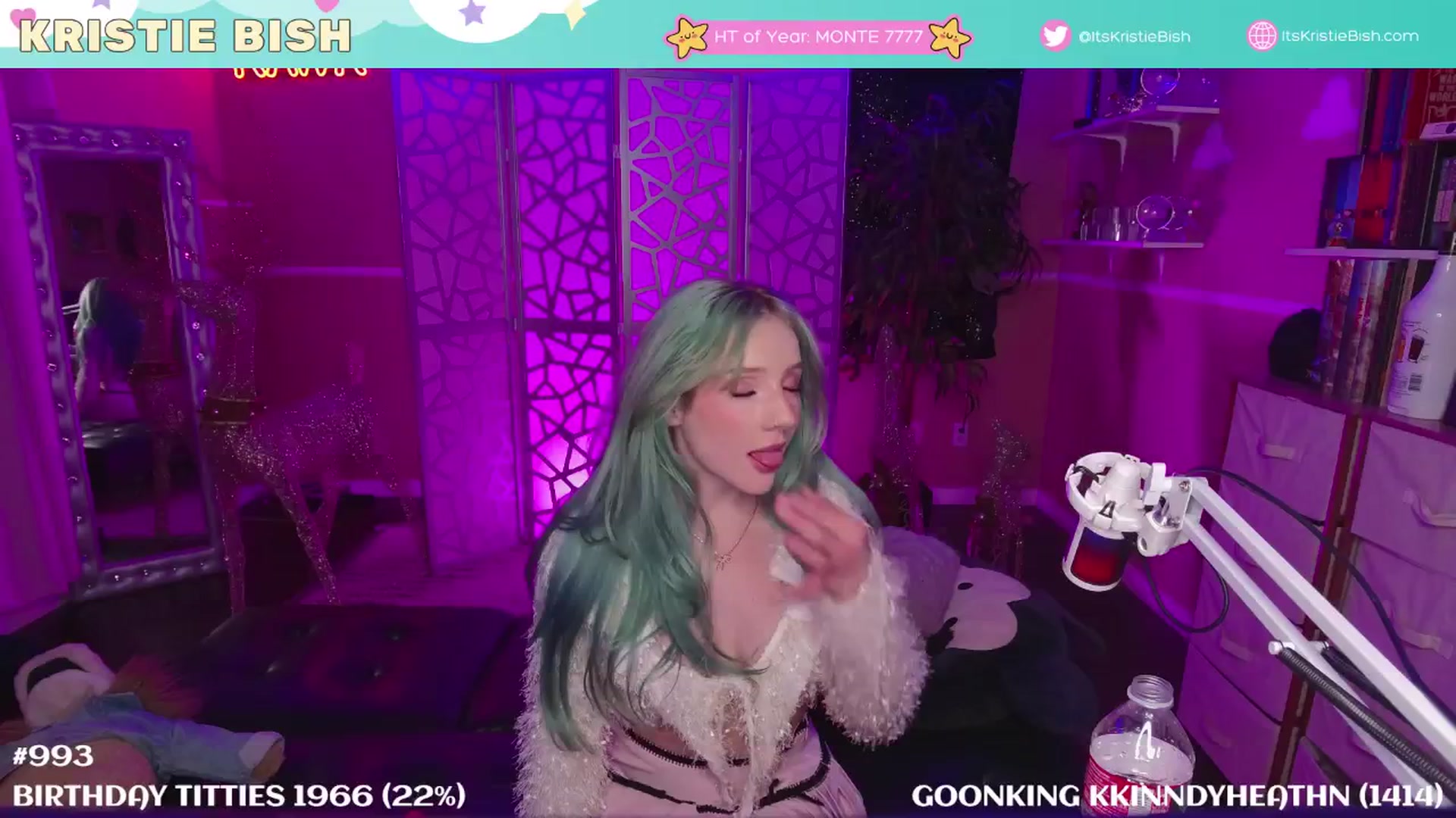 Gallery image thumbnail from KristieBish's myfreecams stream on, 02/13/2025, 08:35 image 10 of 20