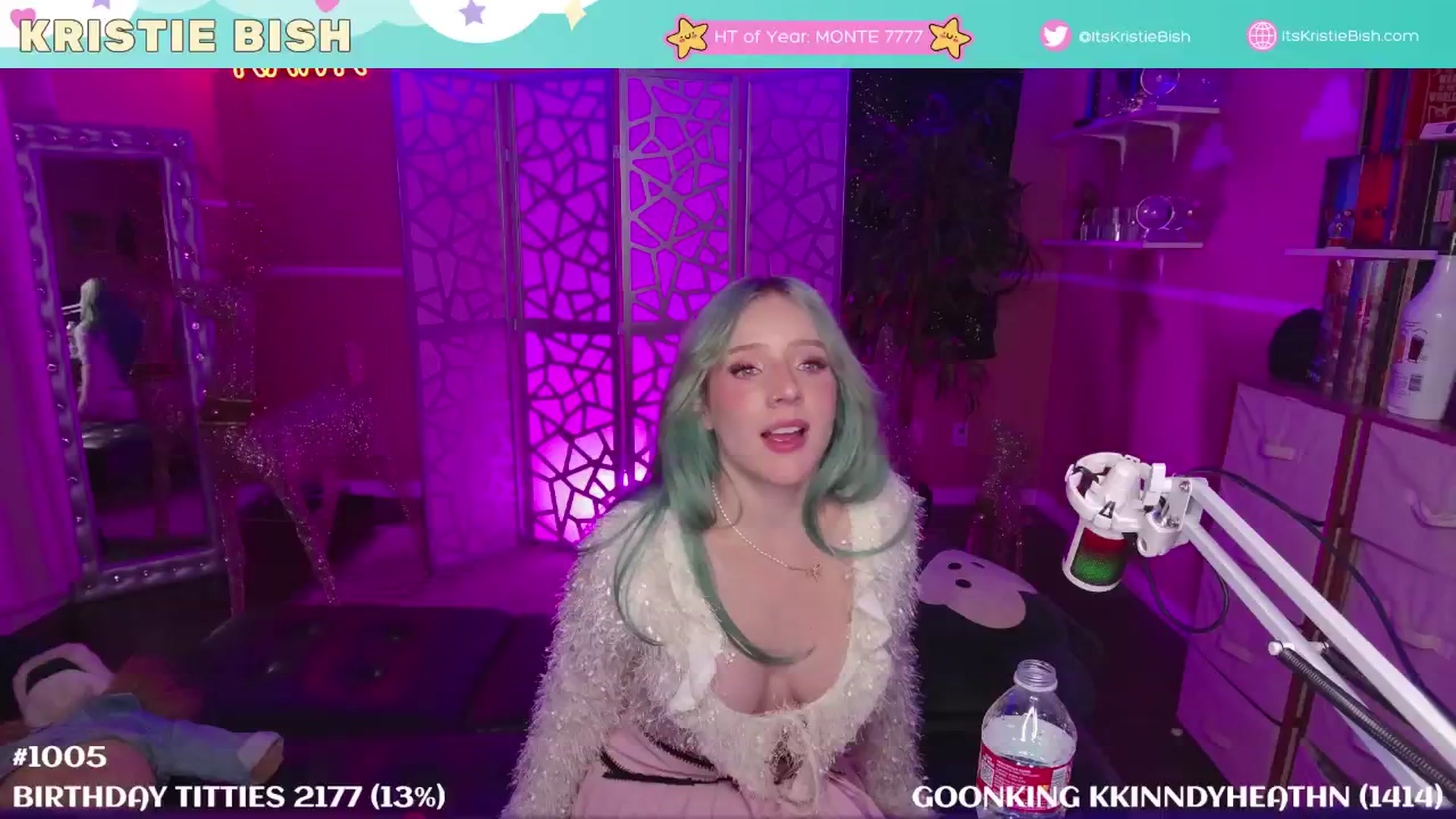 Gallery image thumbnail from KristieBish's myfreecams stream on, 02/13/2025, 08:35 image 9 of 20
