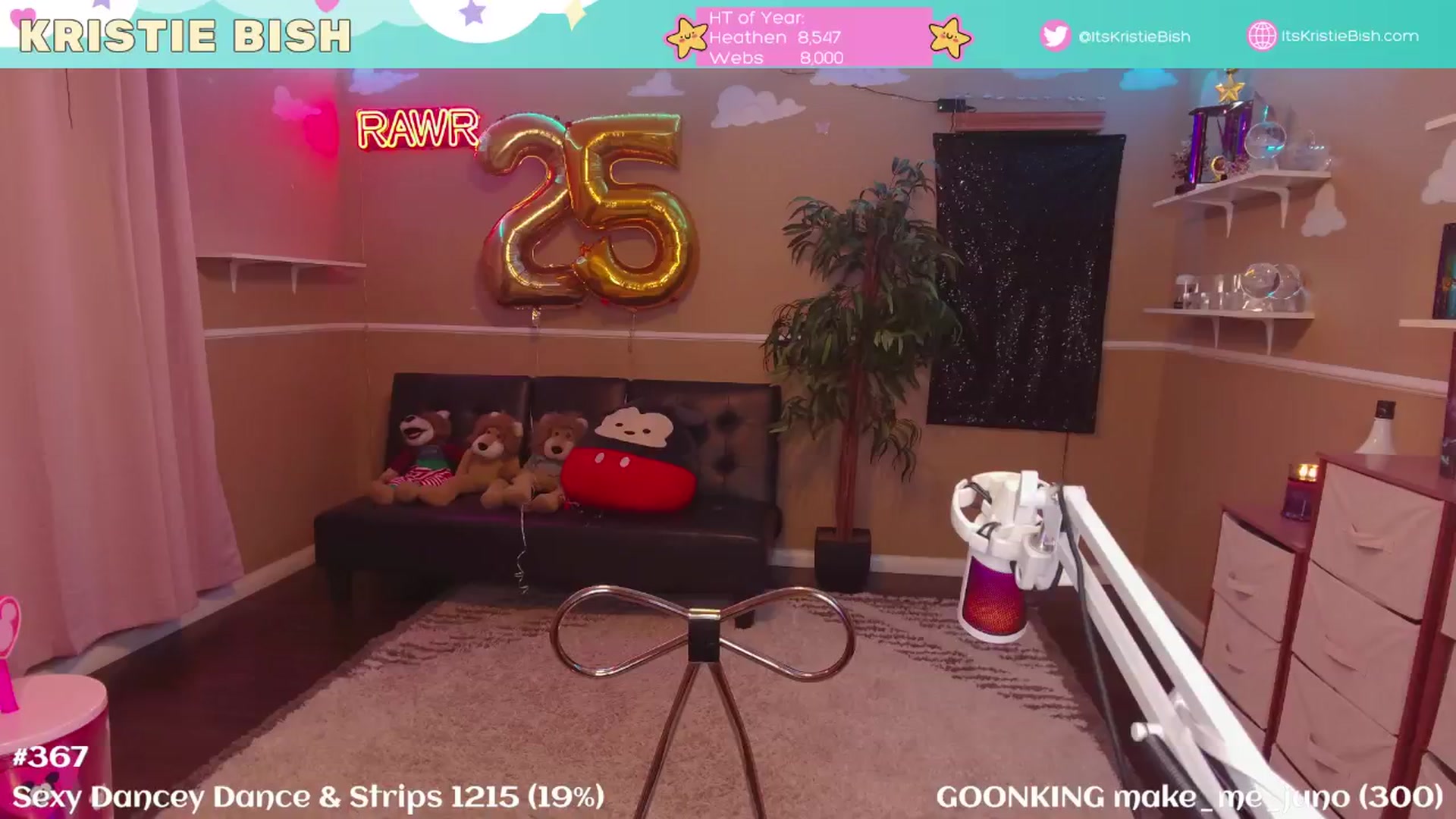 Gallery image thumbnail from KristieBish's myfreecams stream on, 02/17/2025, 06:26 image 3 of 20