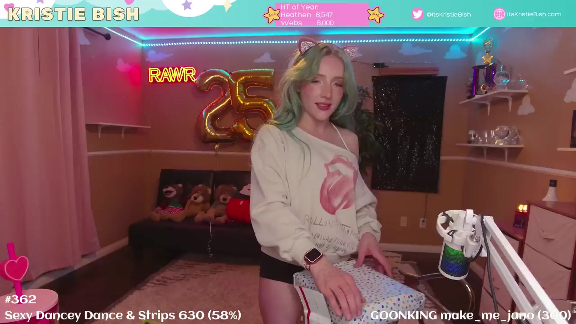 Gallery image thumbnail from KristieBish's myfreecams stream on, 02/17/2025, 06:26 image 10 of 20