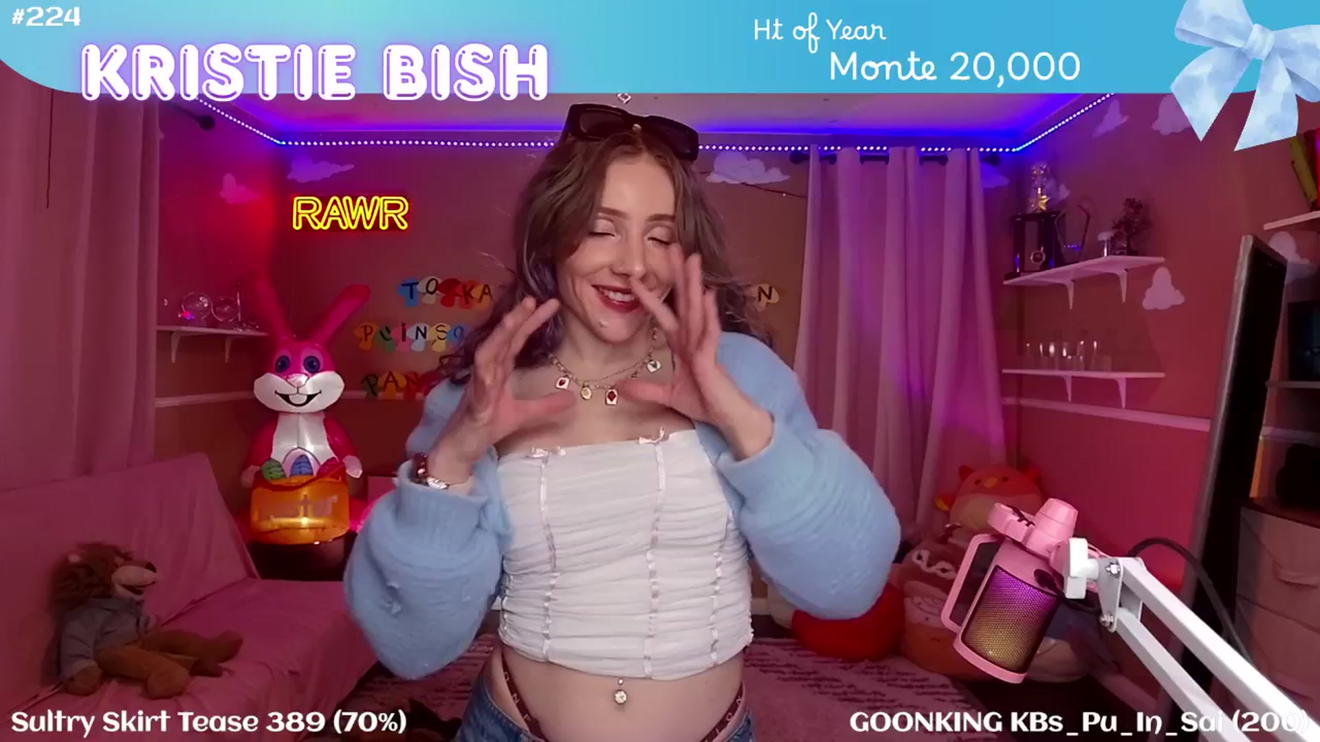 Gallery image thumbnail from KristieBish's myfreecams stream on, 04/04/2025, 05:27 image 14 of 20