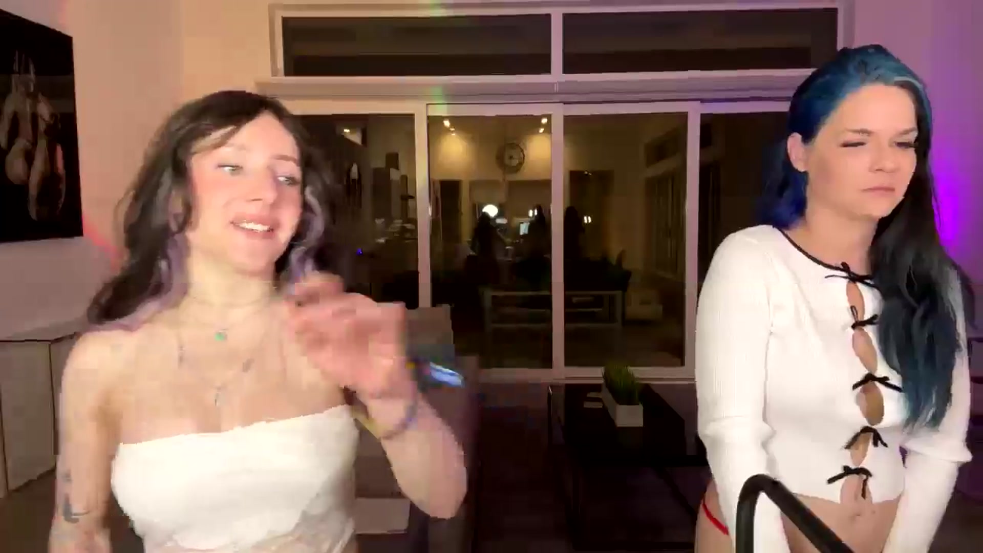 Gallery image thumbnail from KristieBish's myfreecams stream on, 04/15/2025, 05:07 image 9 of 20