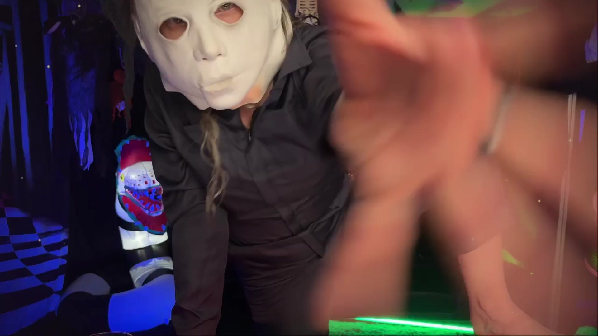 Gallery image thumbnail from KristieBish's myfreecams stream on, 10/19/2025, 06:43 image 5 of 20