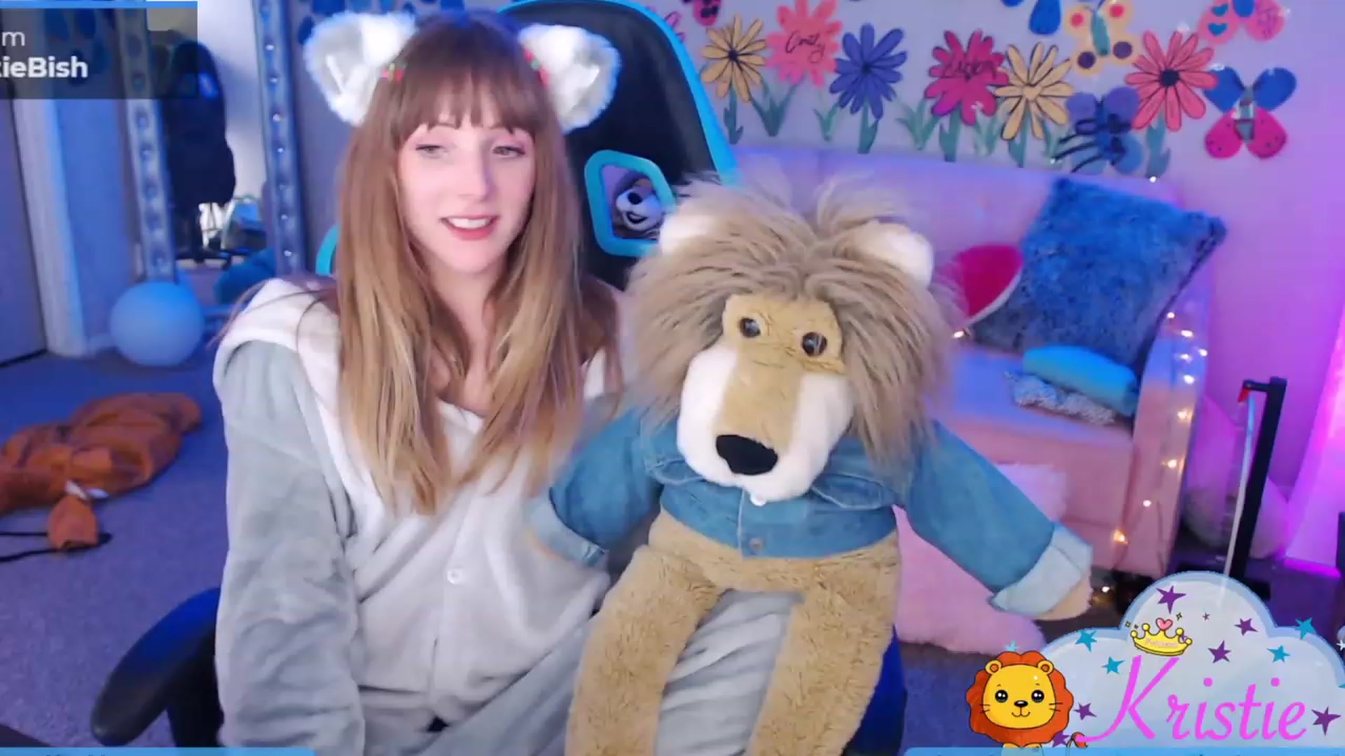Gallery image thumbnail from Kristiemas's myfreecams stream on, 11/29/2022, 08:43 image 20 of 20