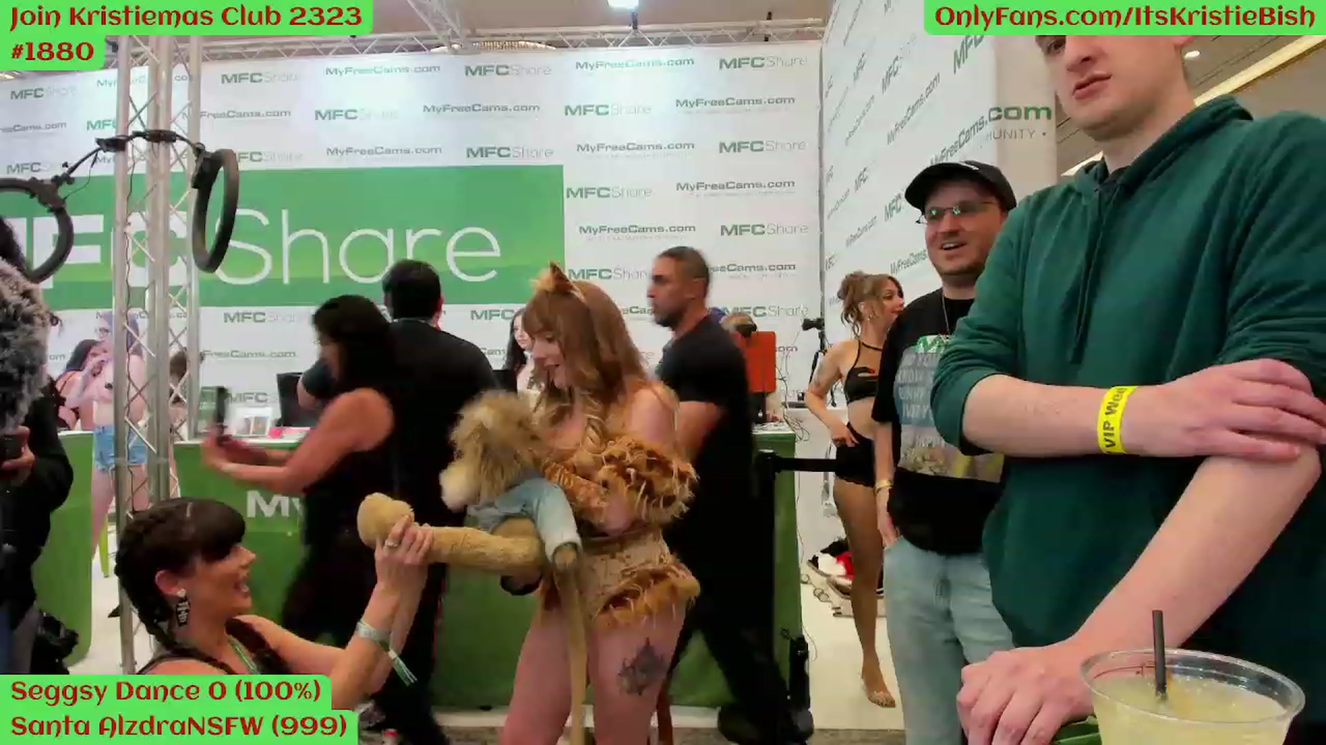 Gallery image thumbnail from Kristiemas's myfreecams stream on, 01/05/2023, 03:47 image 9 of 20