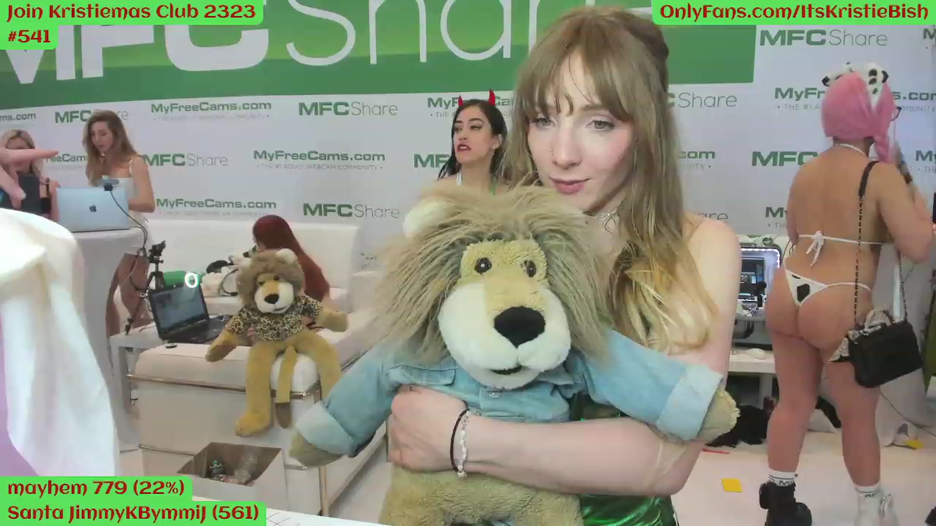 Gallery image thumbnail from Kristiemas's myfreecams stream on, 01/07/2023, 03:58 image 13 of 20