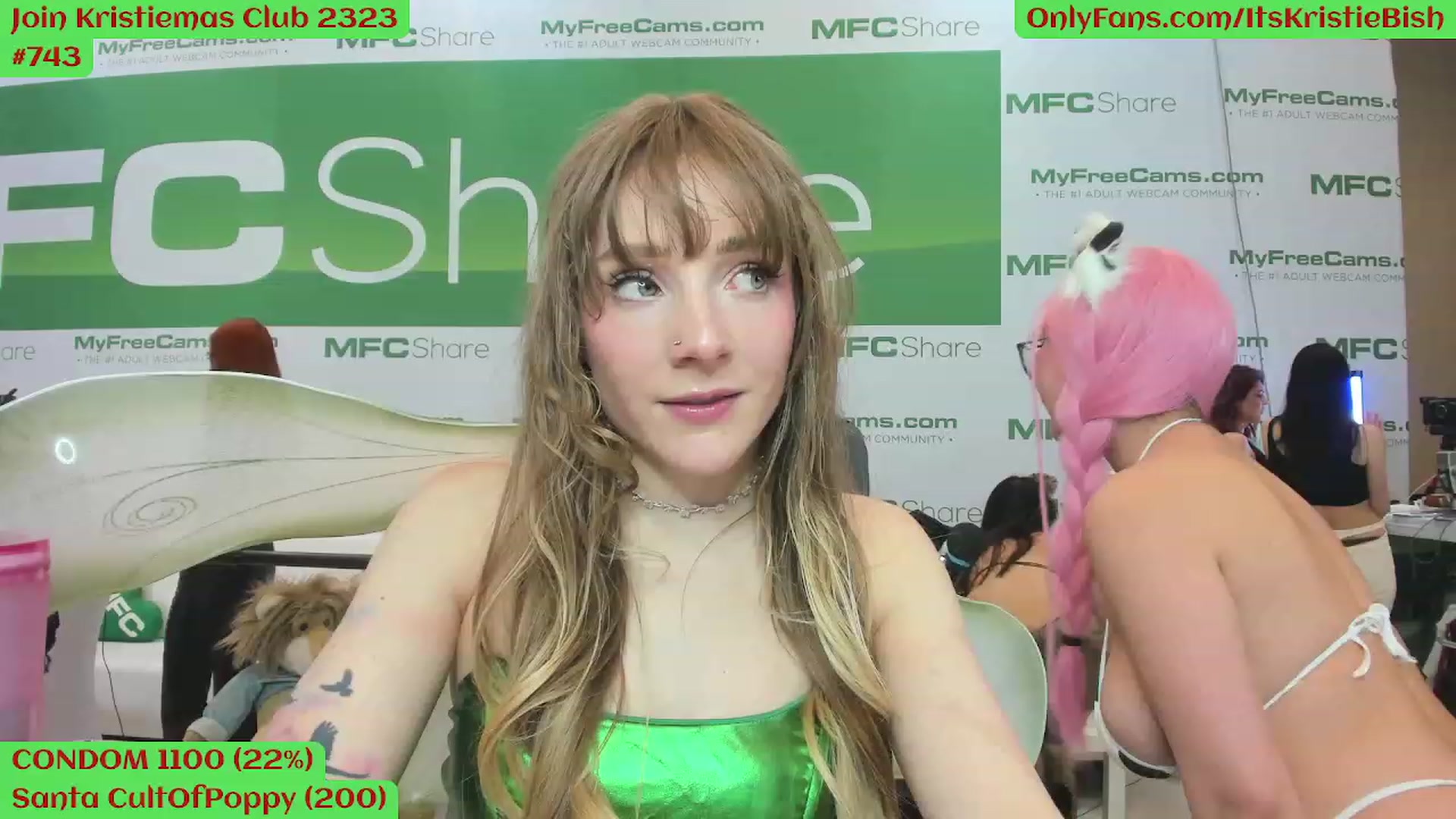 Gallery image thumbnail from Kristiemas's myfreecams stream on, 01/07/2023, 03:58 image 1 of 20