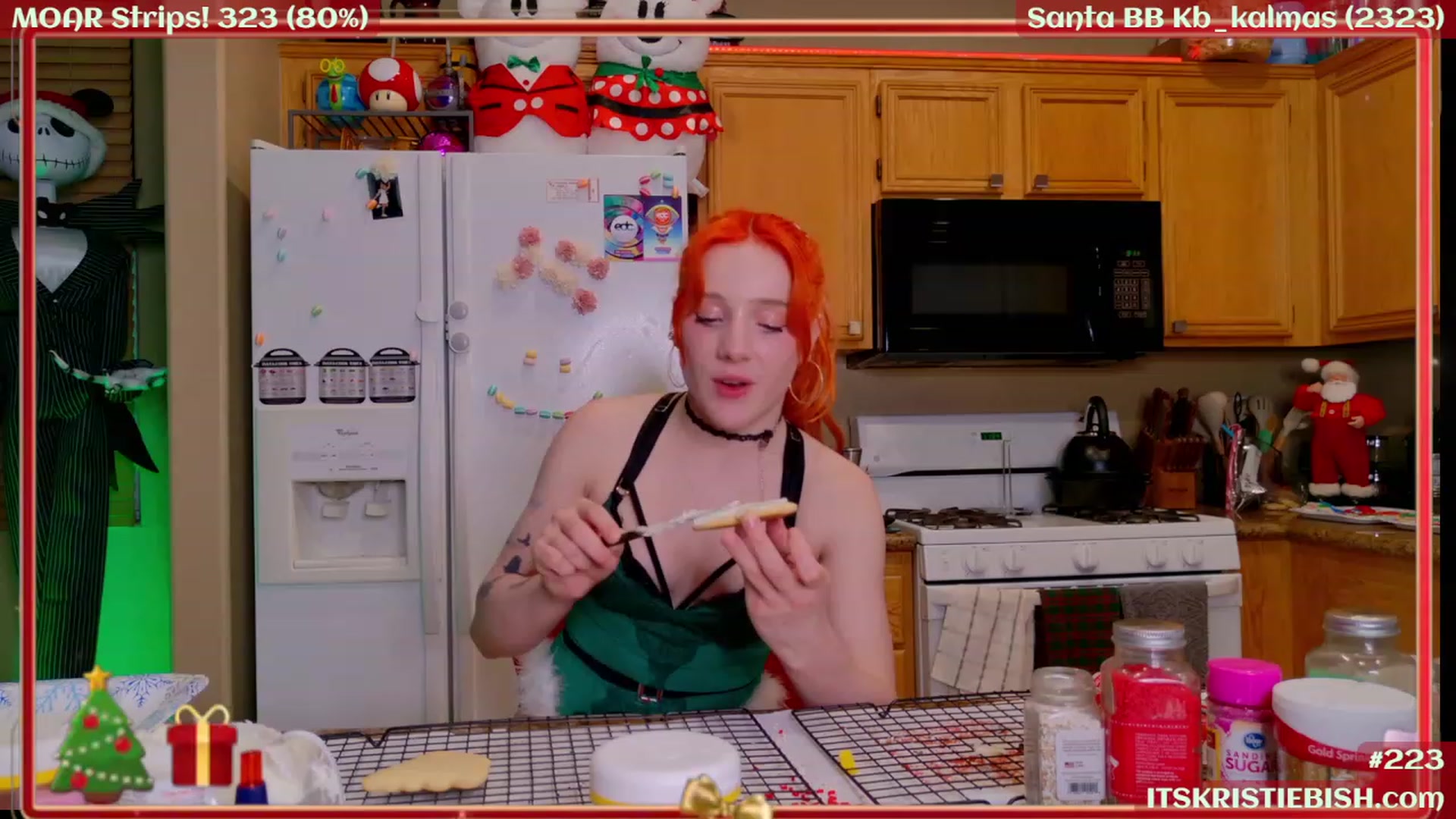 Gallery image thumbnail from Kristiemas's myfreecams stream on, 12/14/2023, 07:52 image 6 of 20