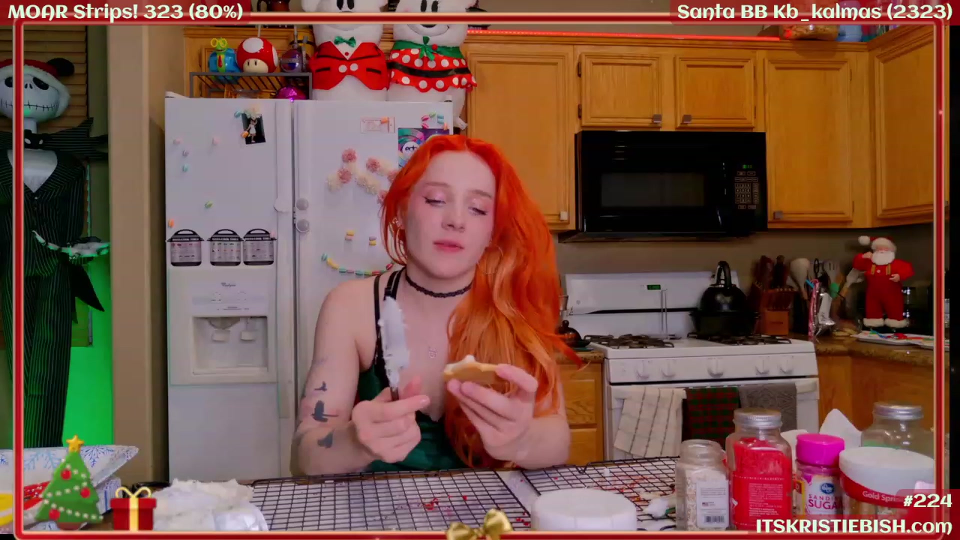 Gallery image thumbnail from Kristiemas's myfreecams stream on, 12/14/2023, 07:52 image 12 of 20