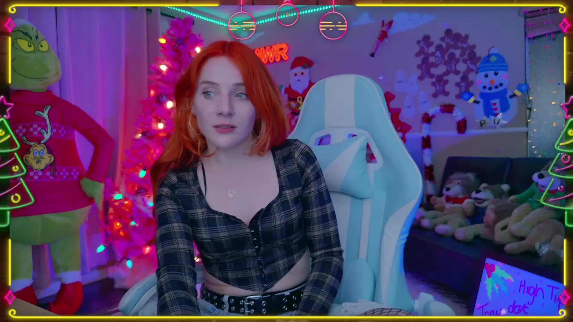 Gallery image thumbnail from Kristiemas's myfreecams stream on, 12/18/2023, 05:10 image 12 of 20