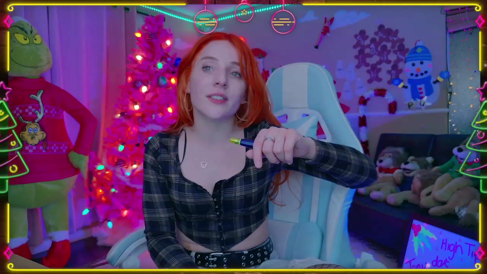 Gallery image thumbnail from Kristiemas's myfreecams stream on, 12/18/2023, 05:10 image 10 of 20