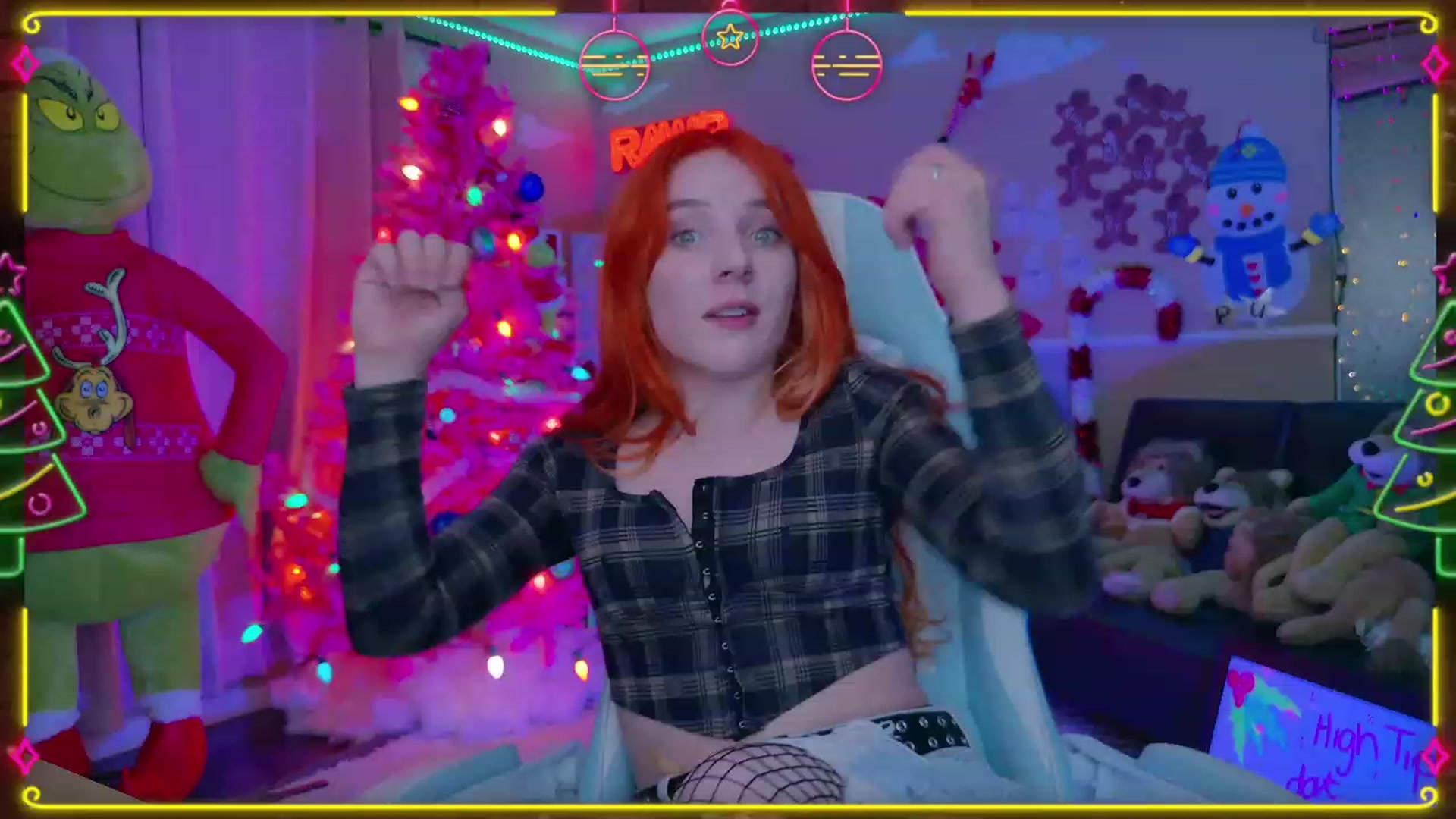 Gallery image thumbnail from Kristiemas's myfreecams stream on, 12/18/2023, 05:10 image 18 of 20