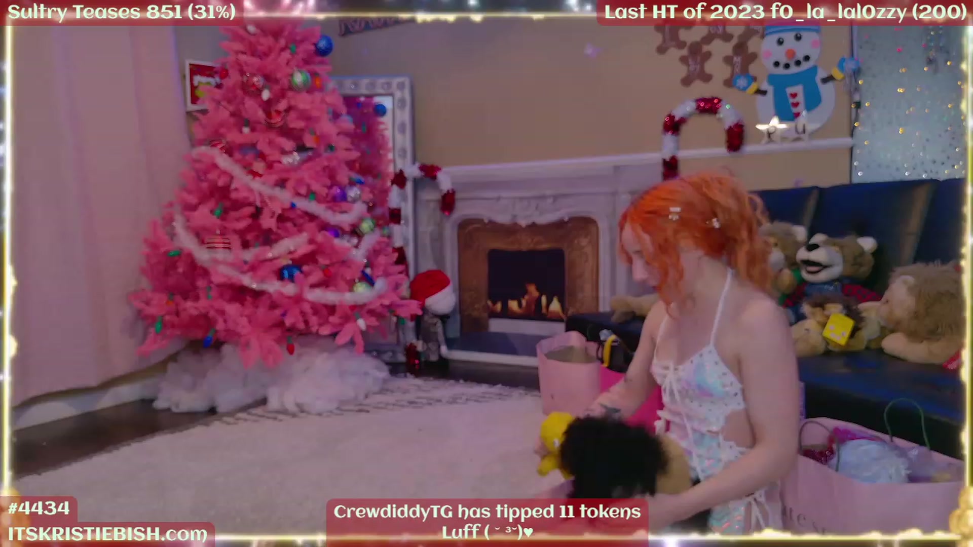 Gallery image thumbnail from Kristiemas's myfreecams stream on, 01/09/2024, 06:40 image 13 of 20