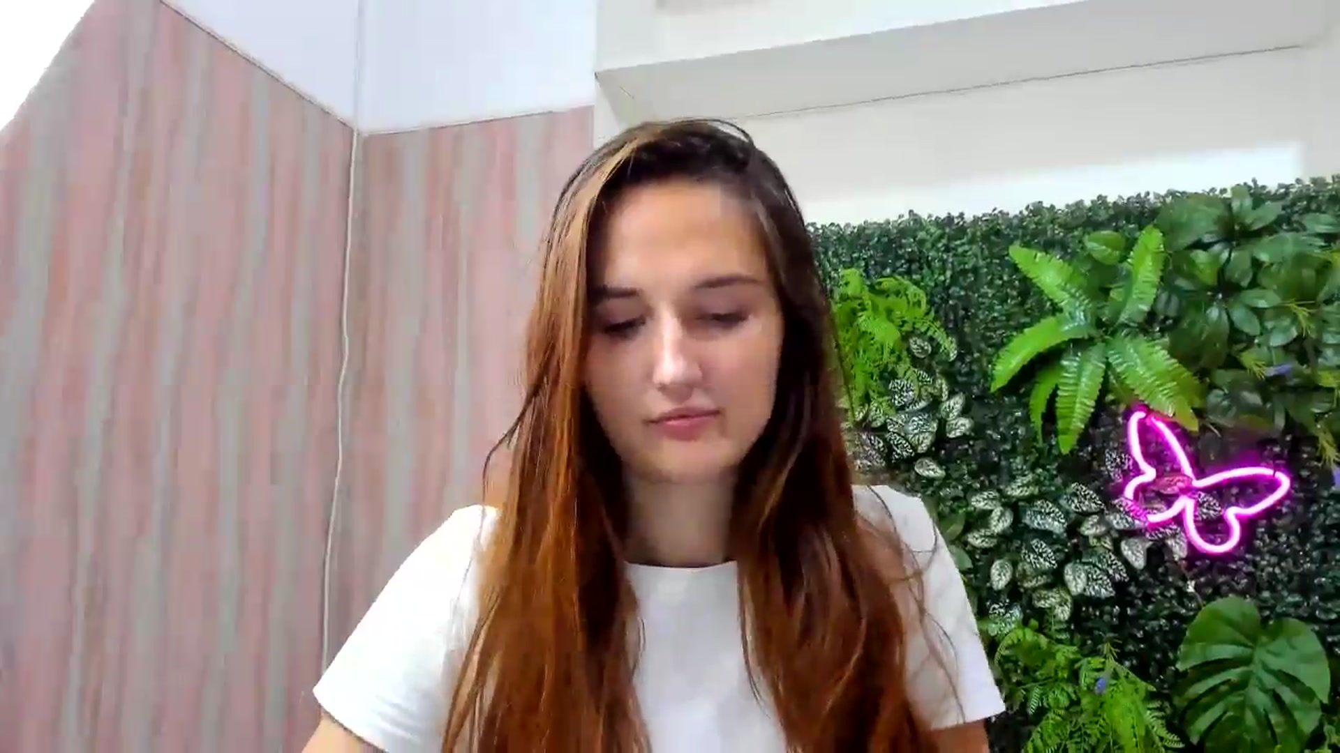 Gallery image thumbnail from KristinaGo's myfreecams stream on, 08/26/2024, 11:28 image 4 of 20
