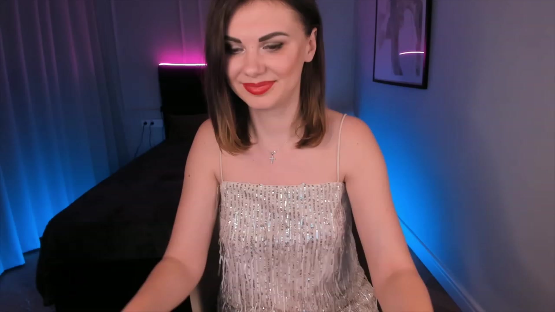Gallery image thumbnail from KristinaLogan's myfreecams stream on, 11/16/2022, 19:06 image 10 of 20